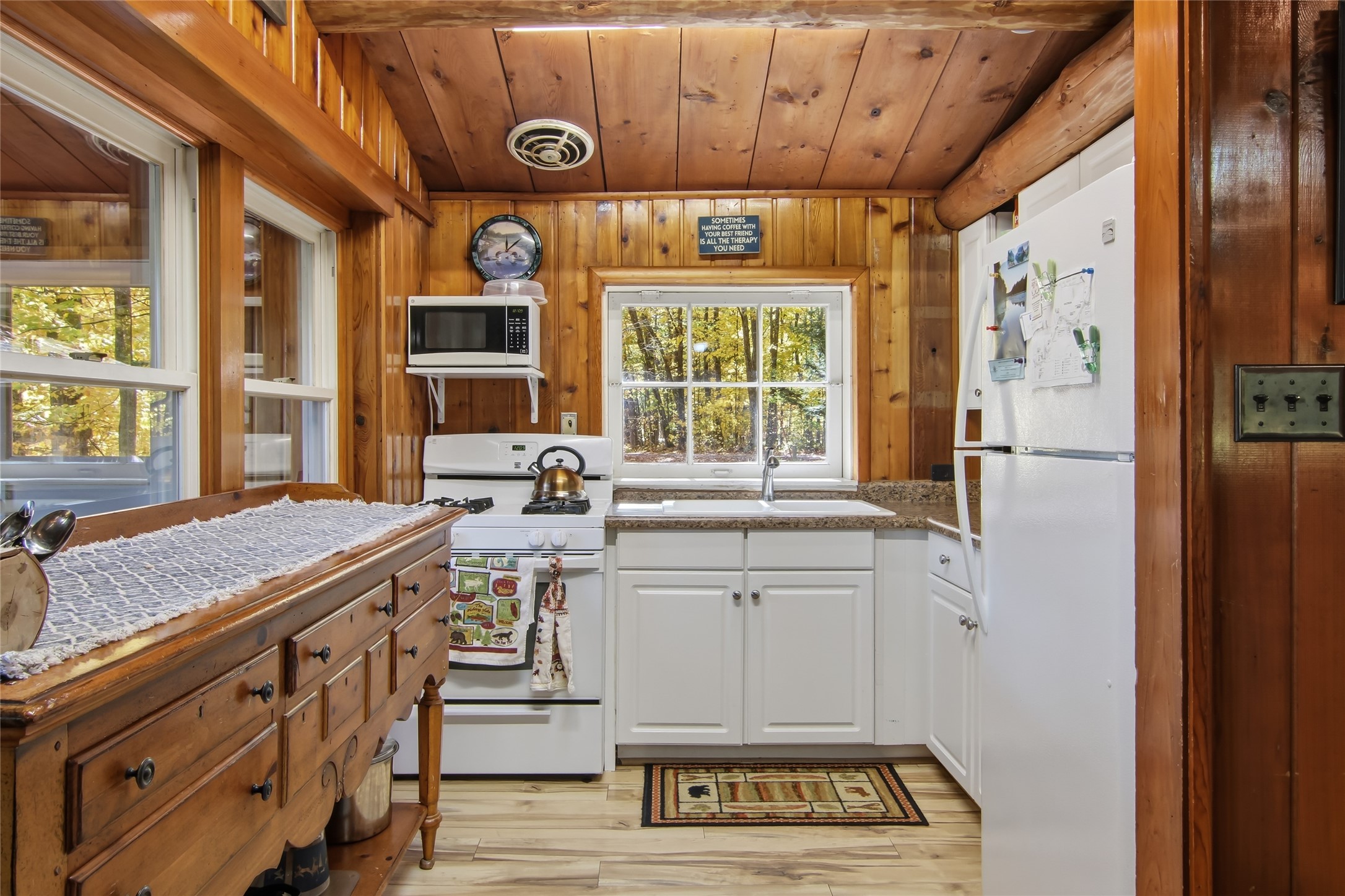 12402 W Roberts Lane Property Photo 6