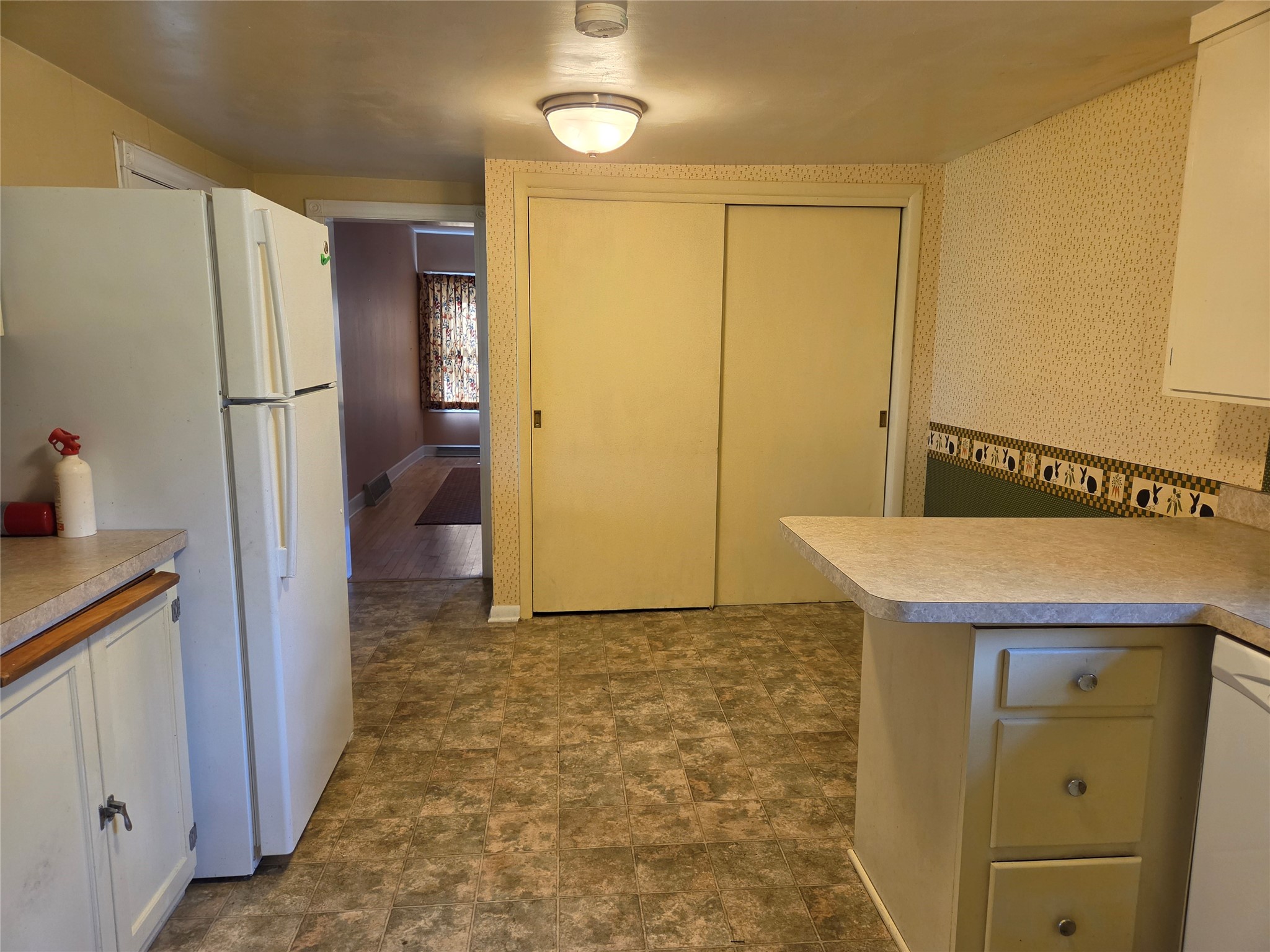 719 Pierce Street Property Photo 6