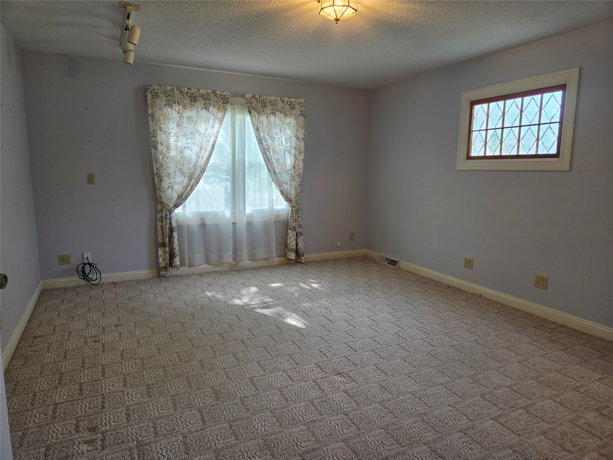 719 Pierce Street Property Photo 12