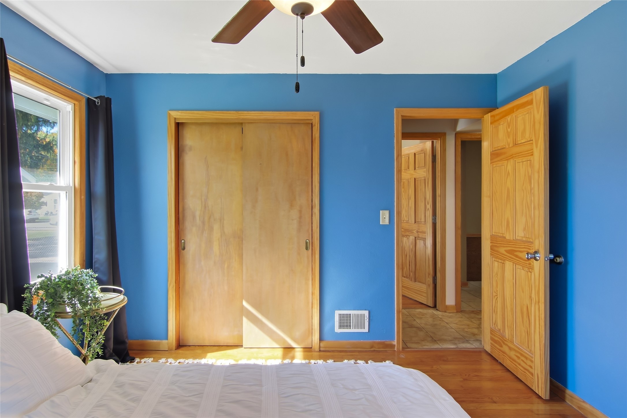 1043 Vine Street Property Photo 20