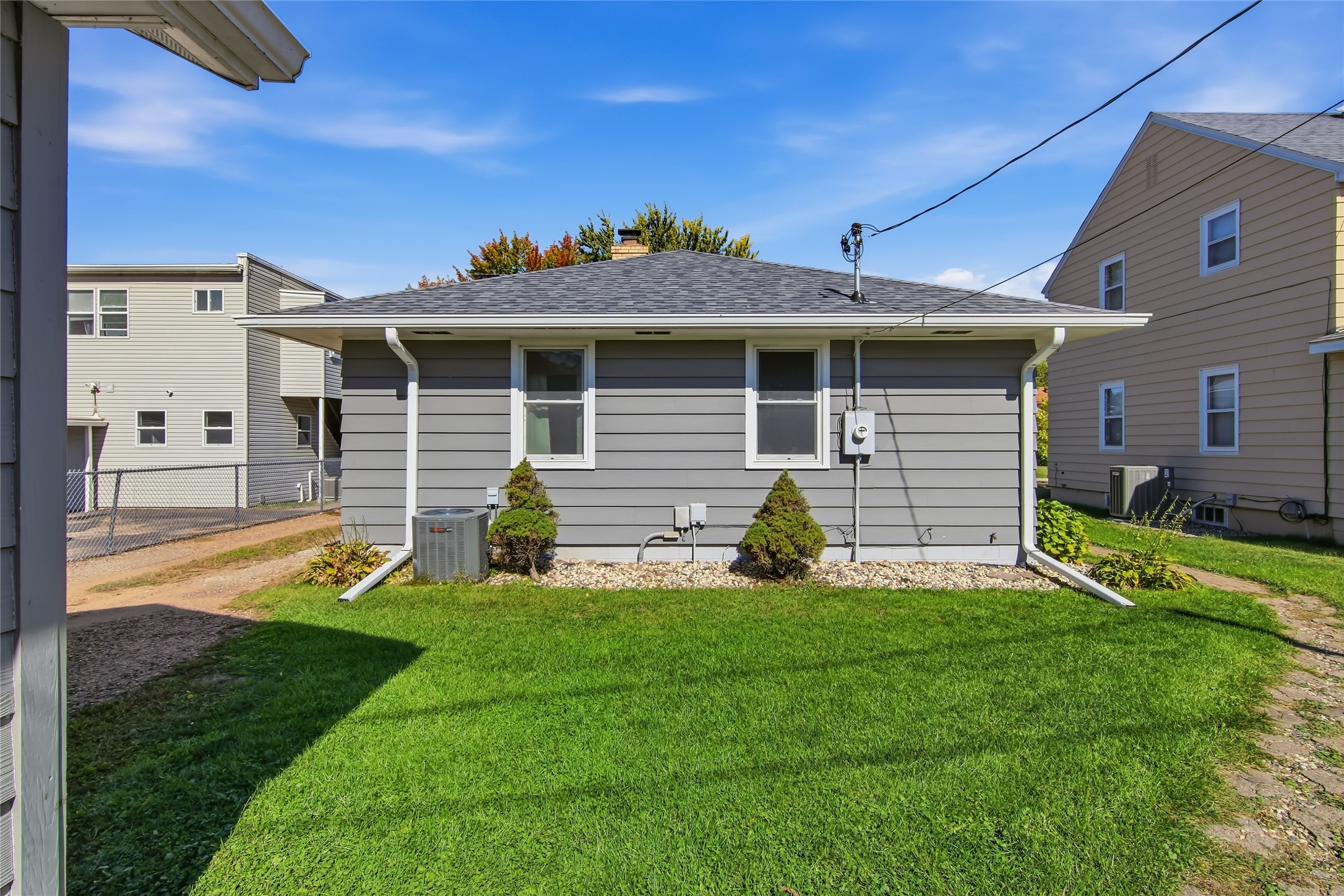 1043 Vine Street Property Photo 29