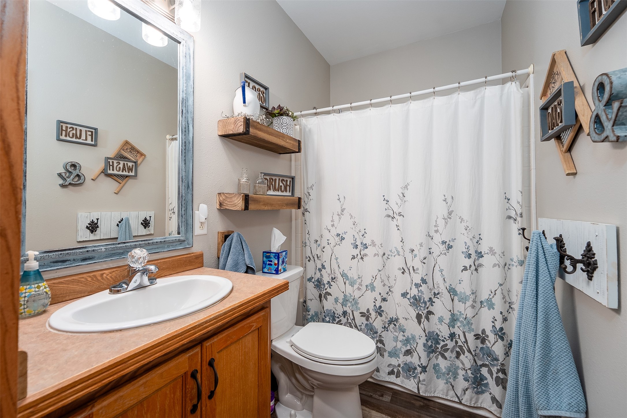 W15501 Us Highway 10 Property Photo 23