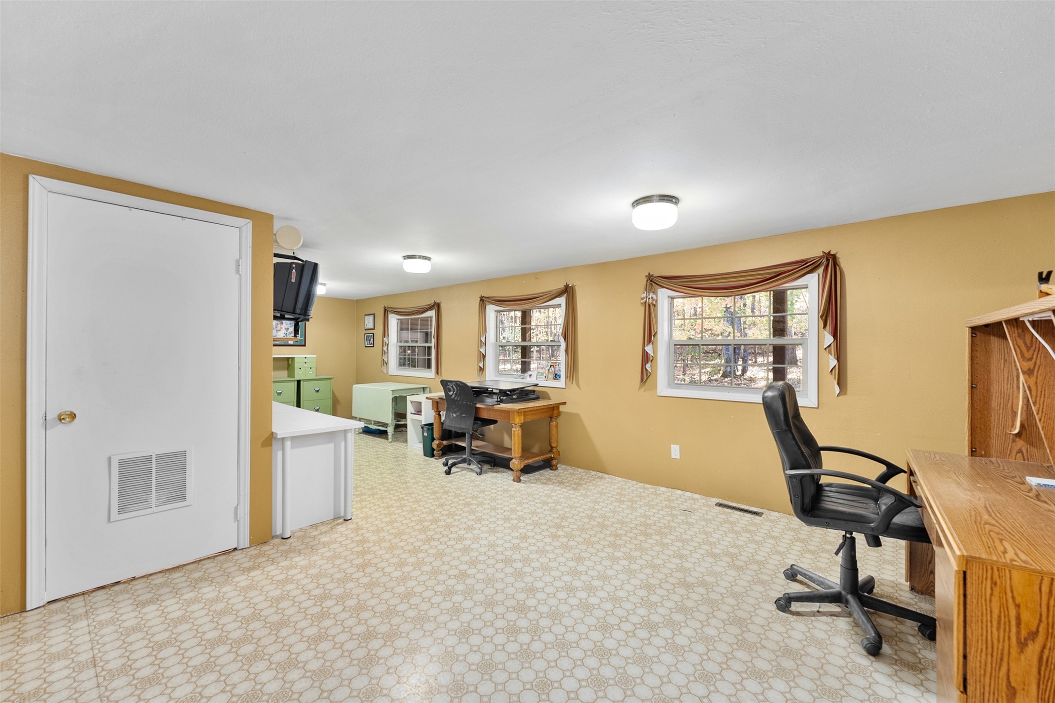 W15501 Us Highway 10 Property Photo 33