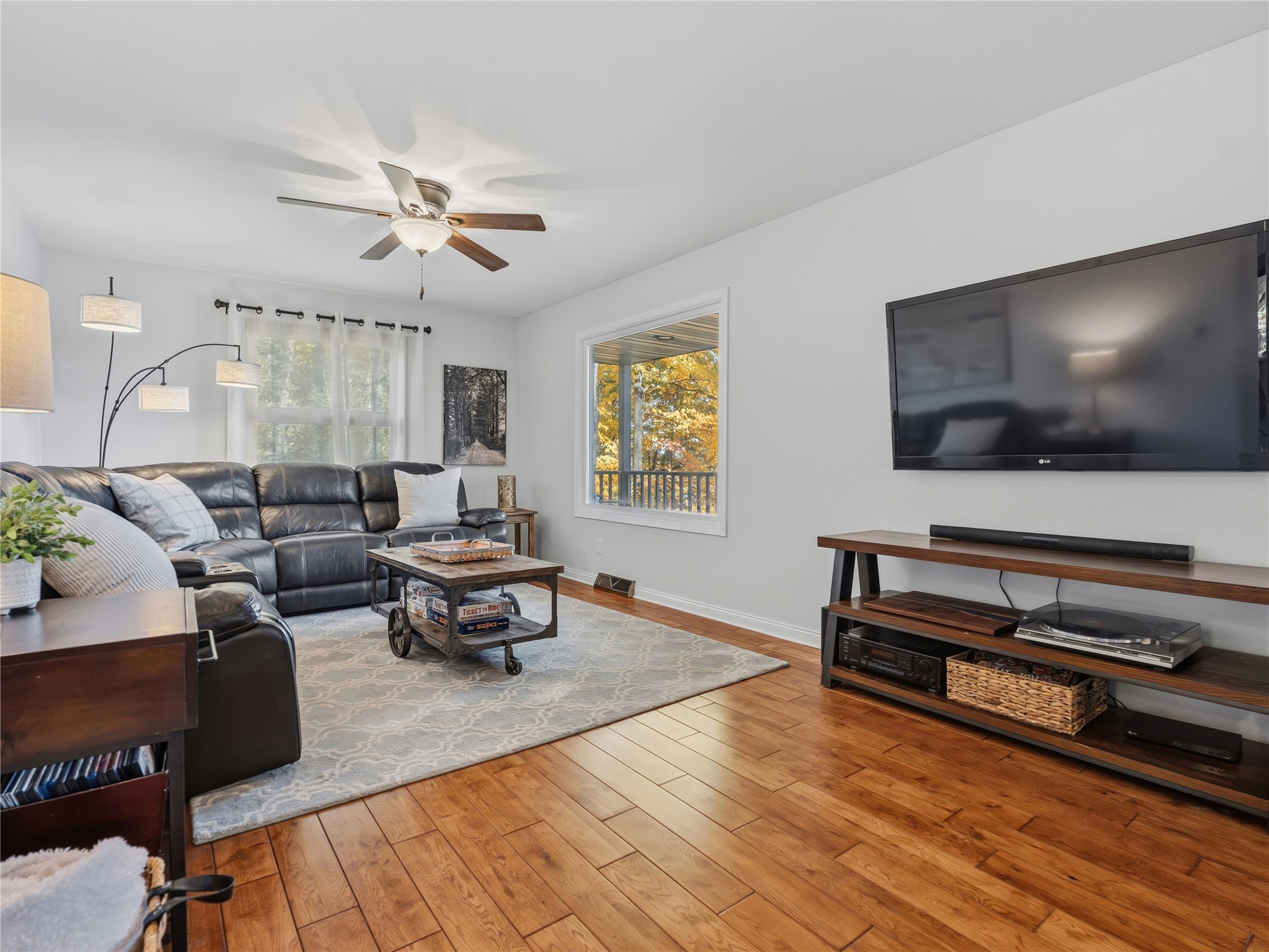 2553 27 1/4 27 3/4 Street Property Photo 12