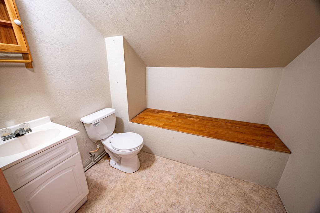 W6498 State Road 35 Property Photo 9