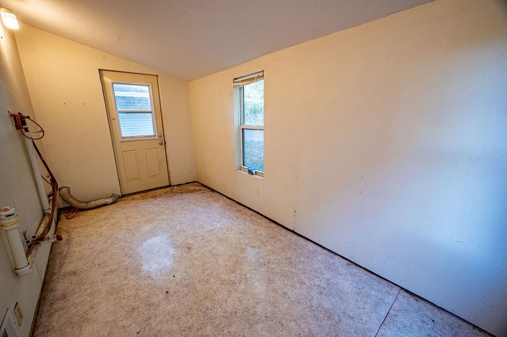 W6498 State Road 35 Property Photo 10