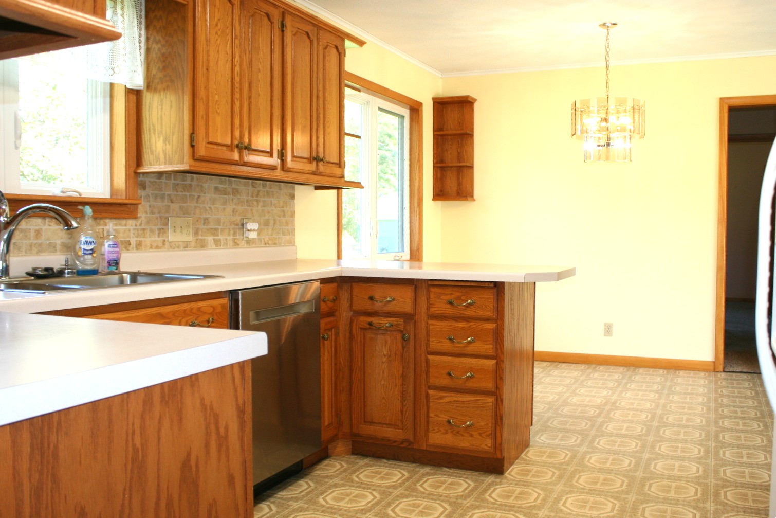 311 College Avenue W Property Photo 8