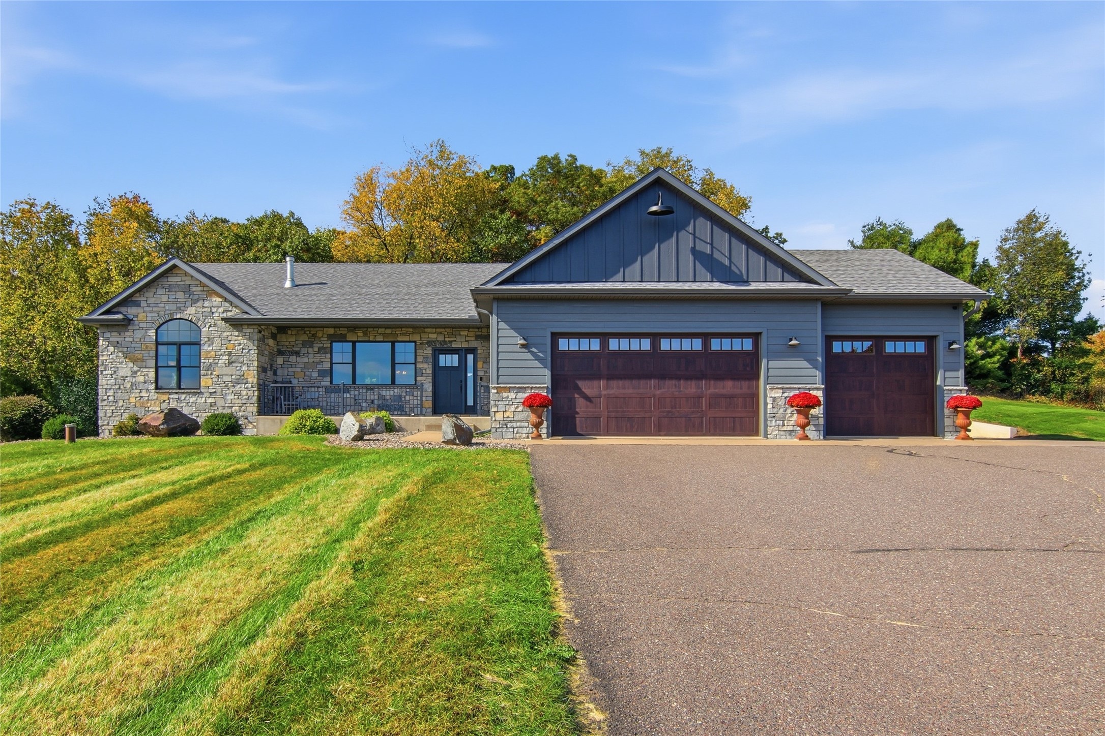 4548 156th Street Property Photo 1