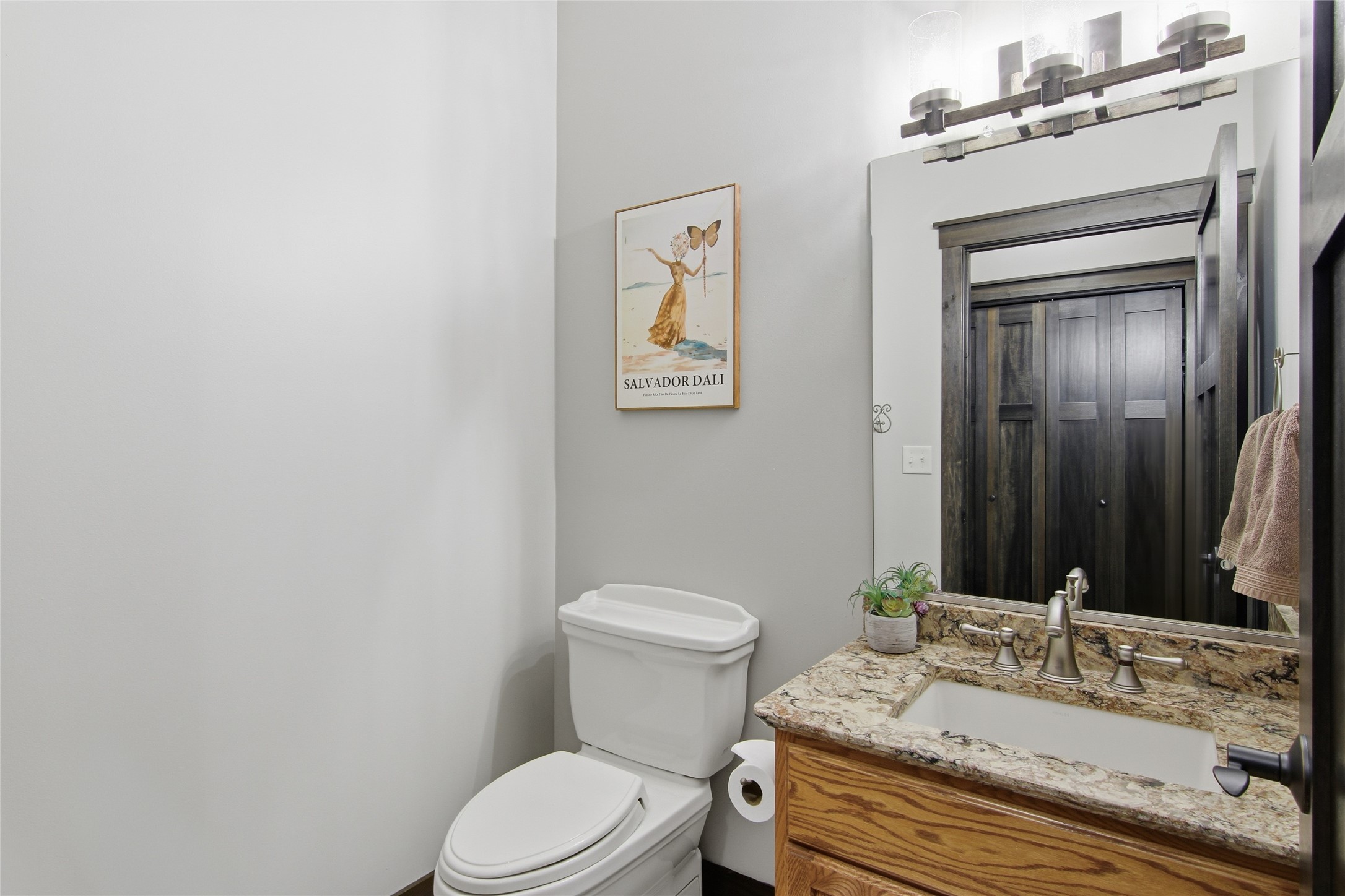 4548 156th Street Property Photo 34
