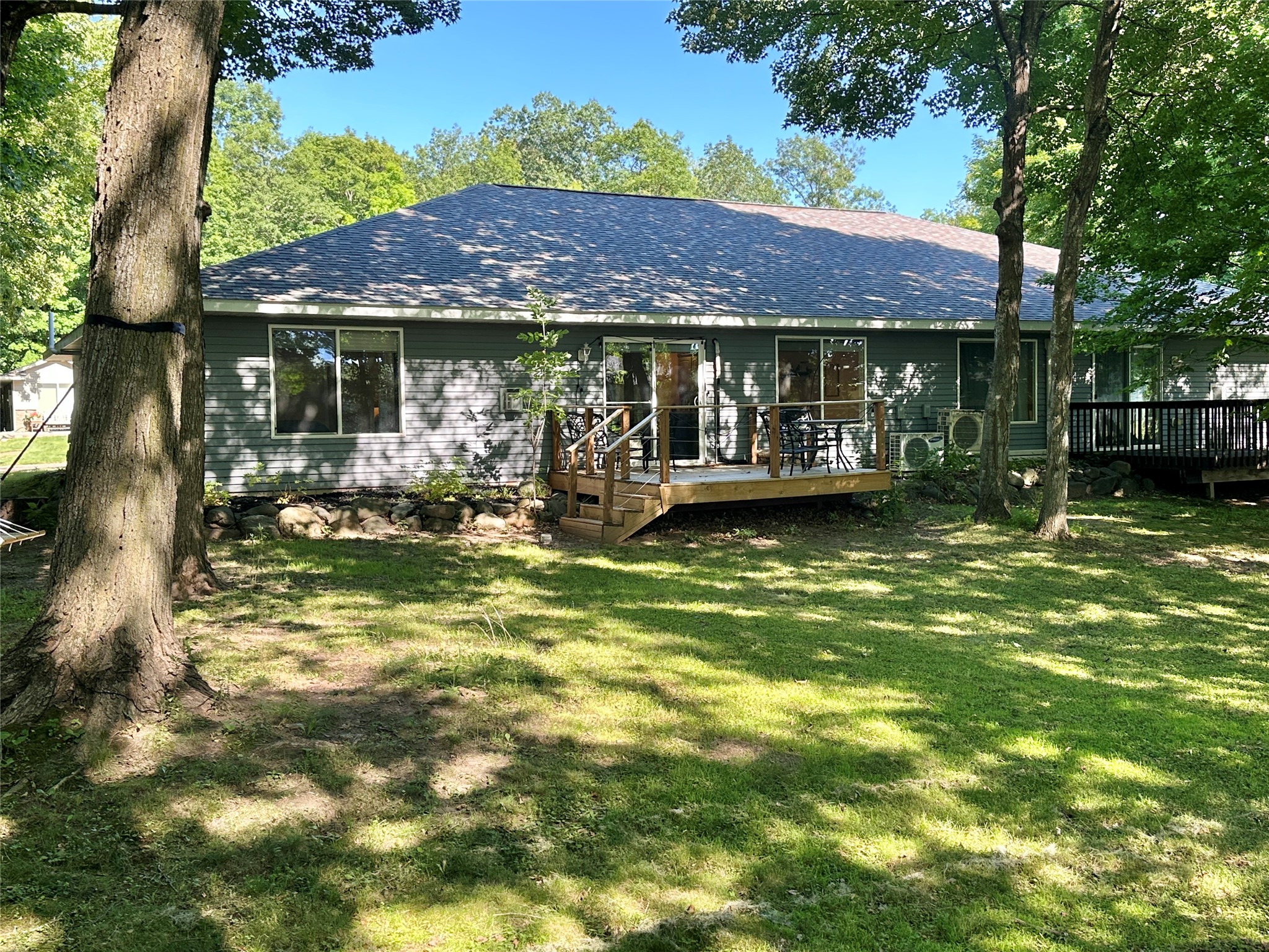 147 Royal Oak Drive Property Photo 6