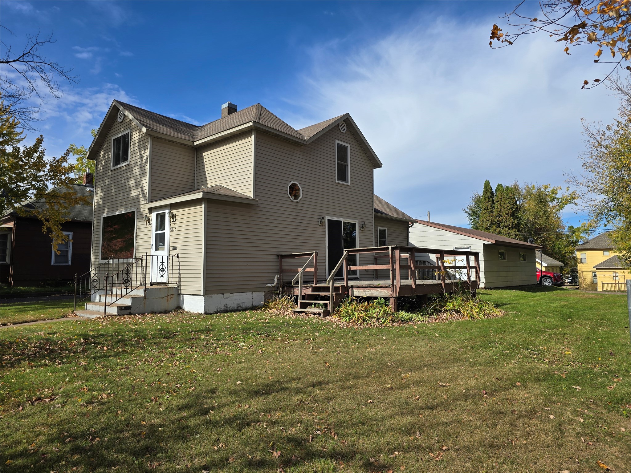 815 Worden Avenue E Property Photo 3