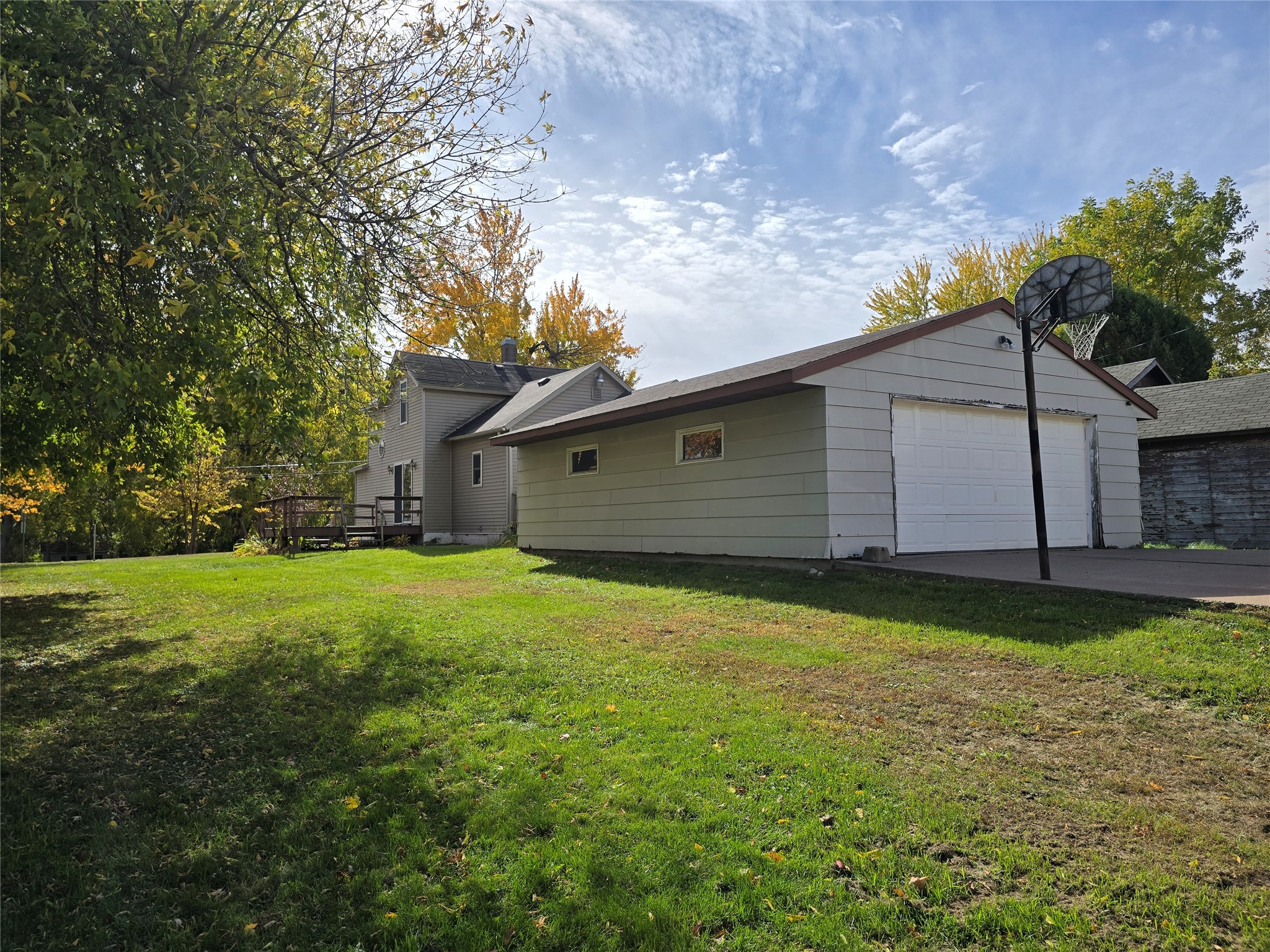 815 Worden Avenue E Property Photo 7