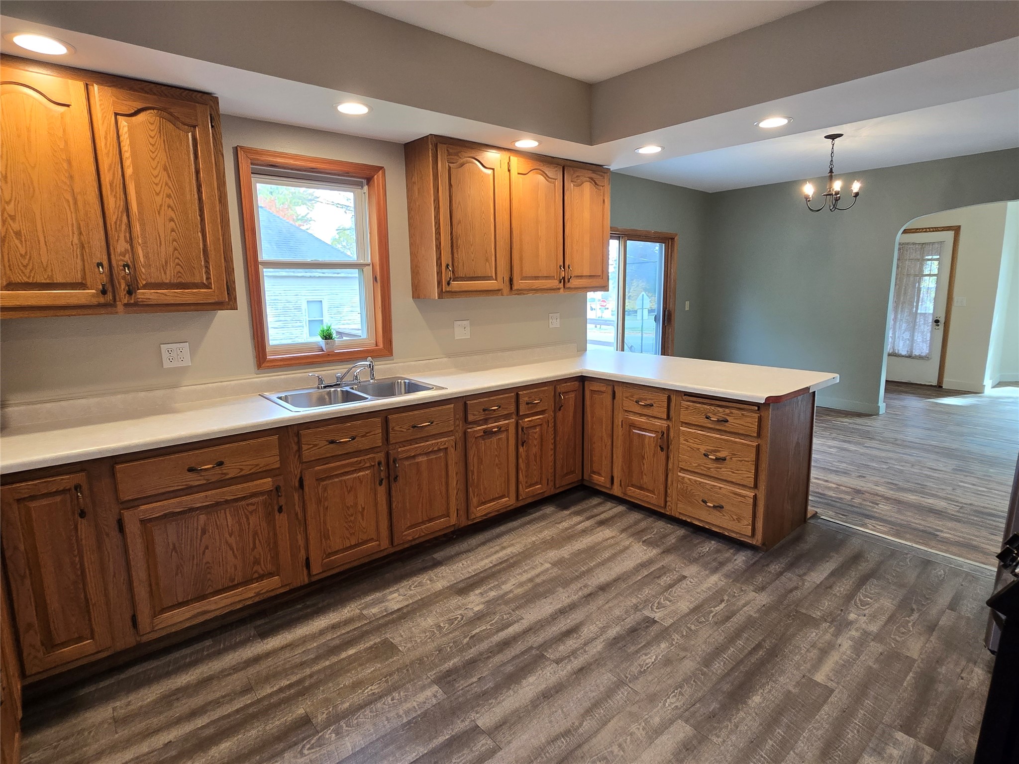 815 Worden Avenue E Property Photo 8