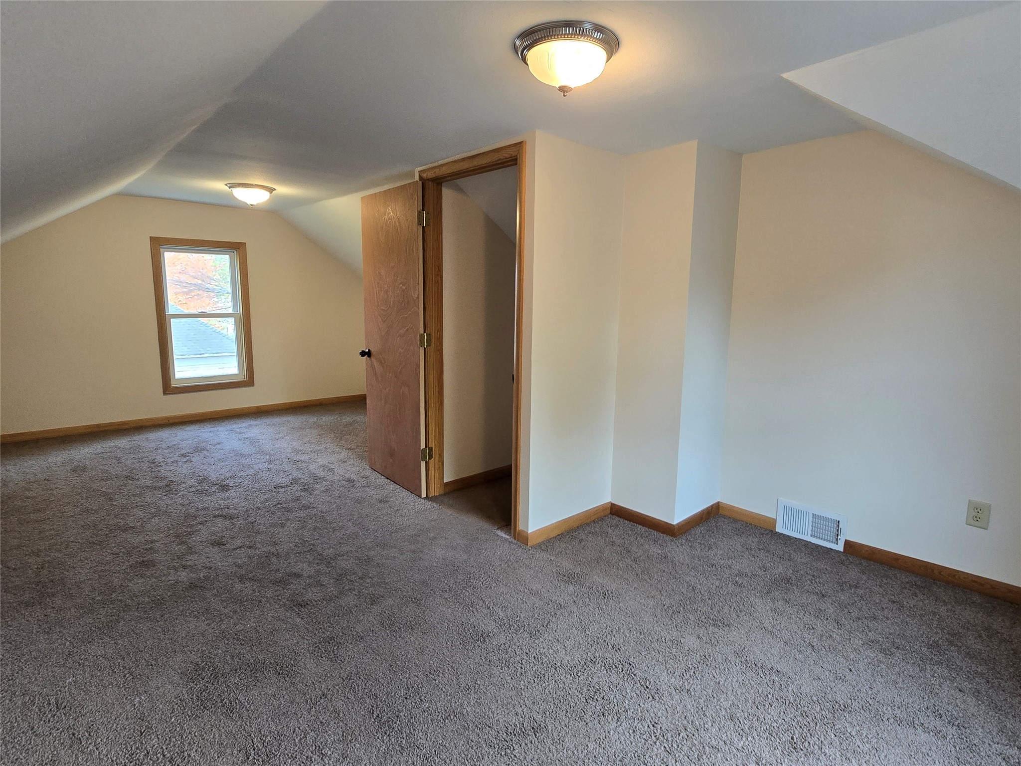 815 Worden Avenue E Property Photo 24