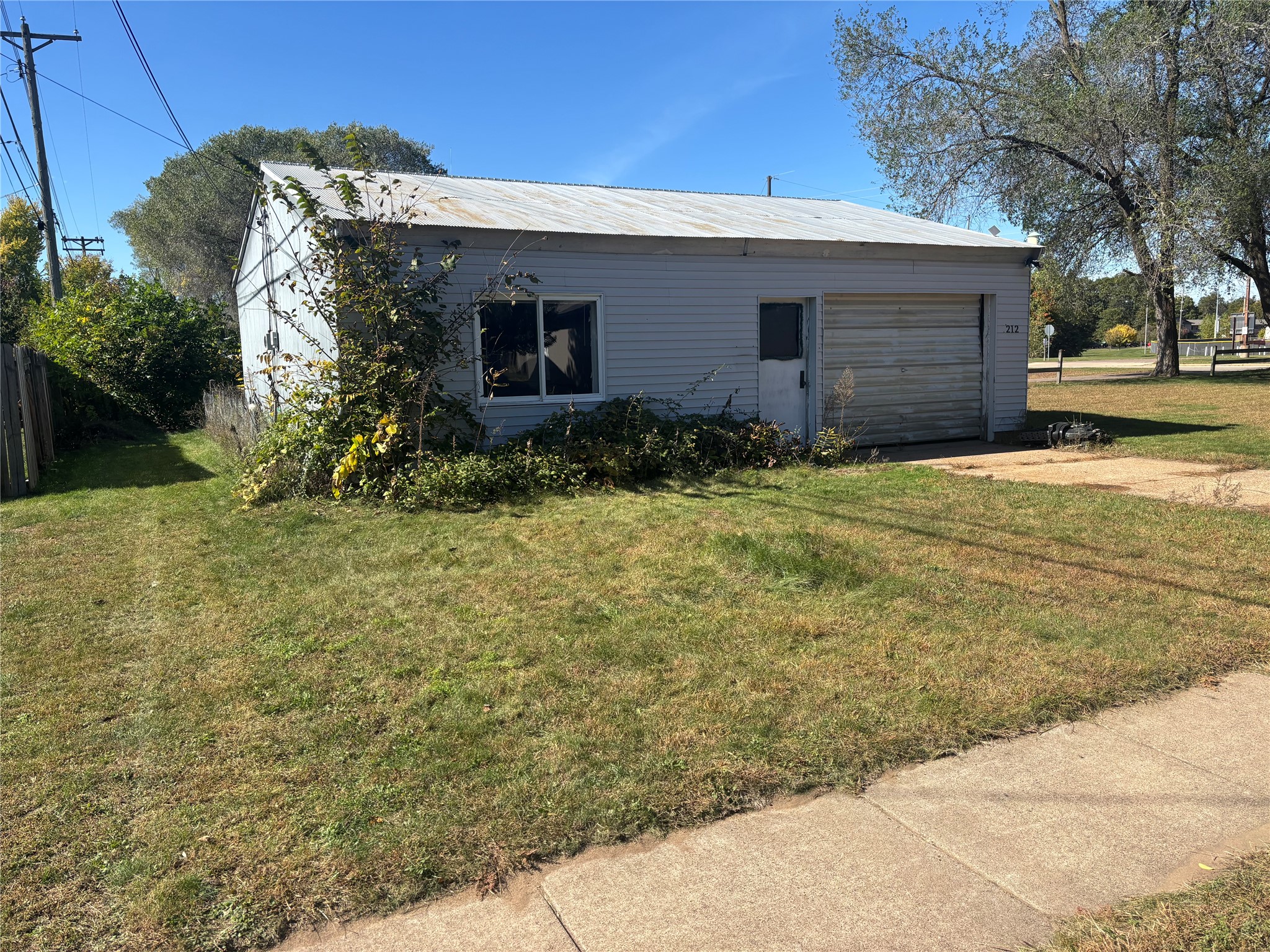 212 9th Street Property Photo 1