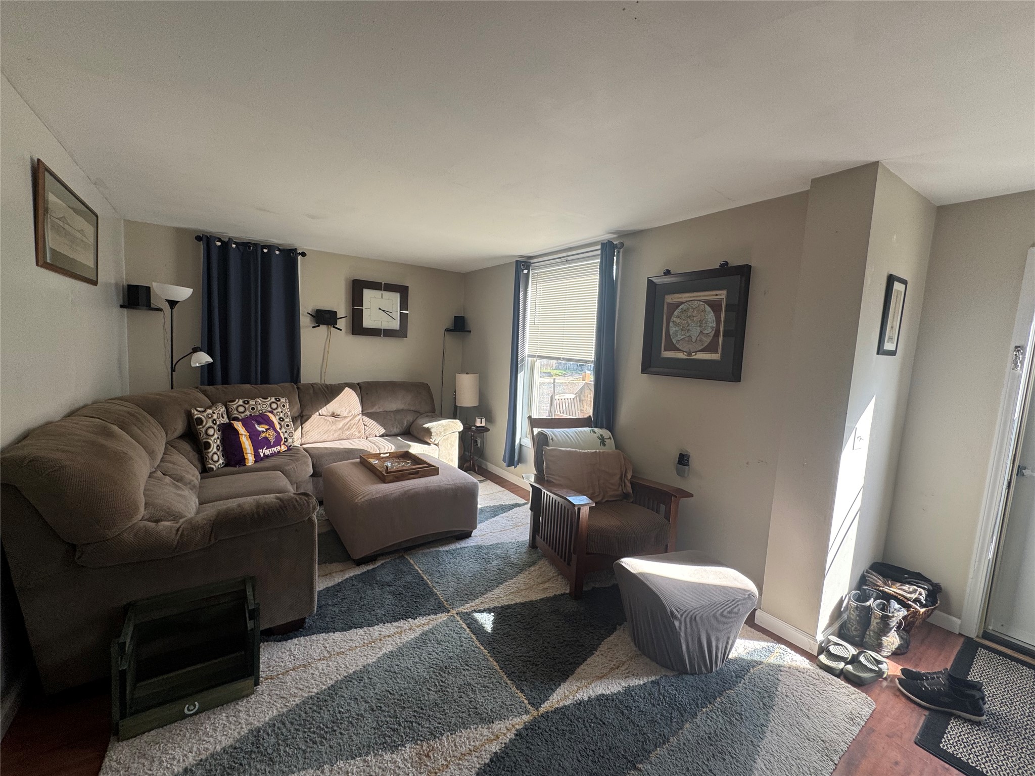 270 W Elm 1-2 Property Photo 3