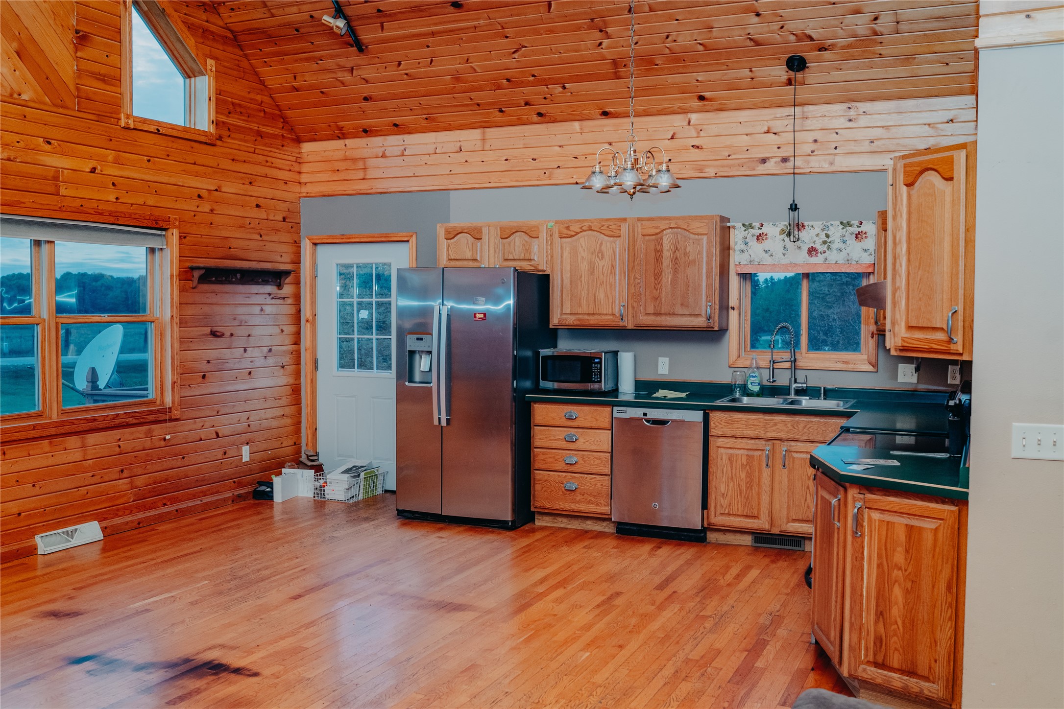 W14782 Crave Road Property Photo 9