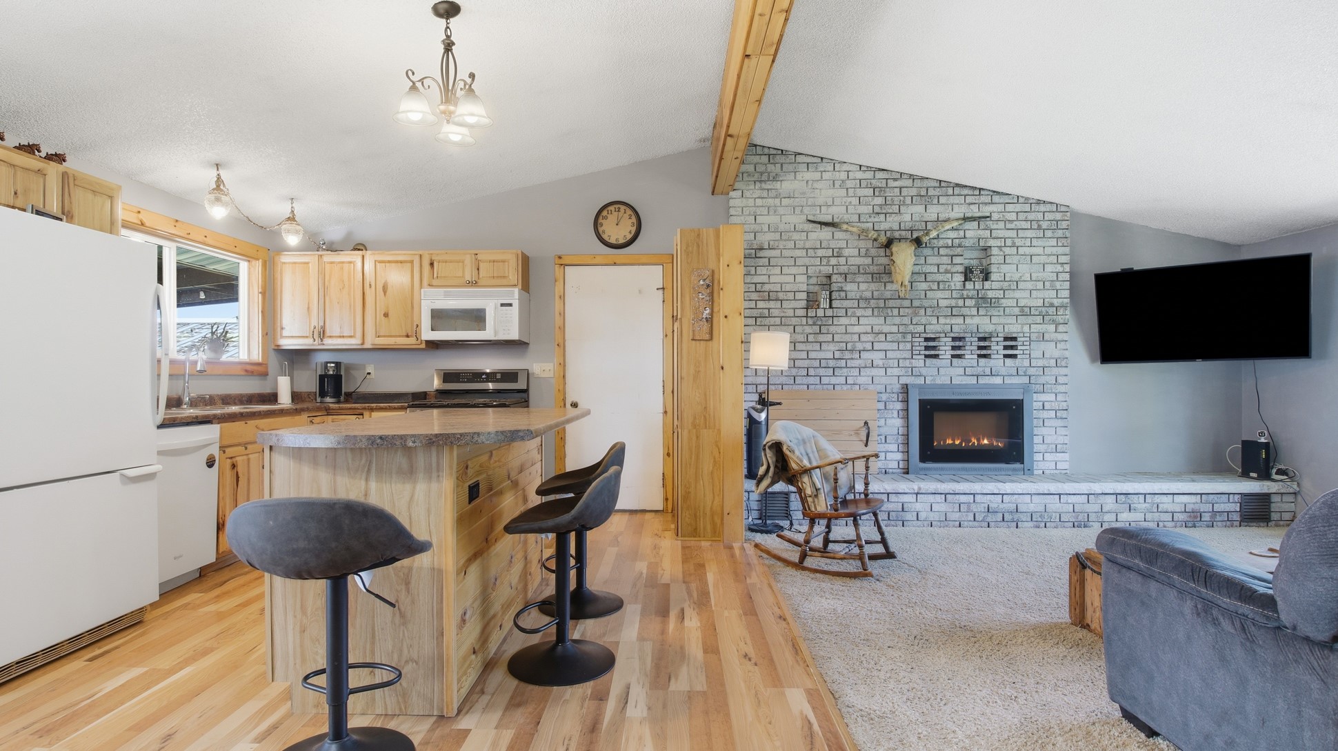 3141 N County Road Y Property Photo 9