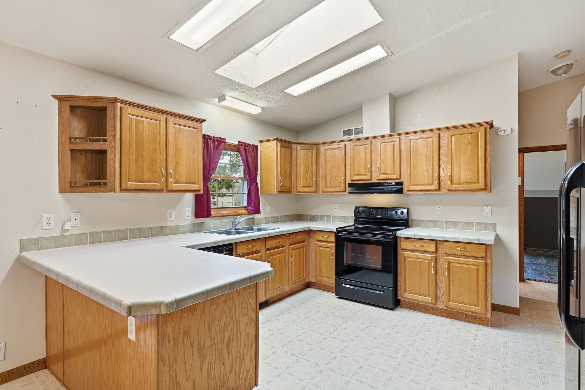 1027 Prairie Circle Property Photo 8