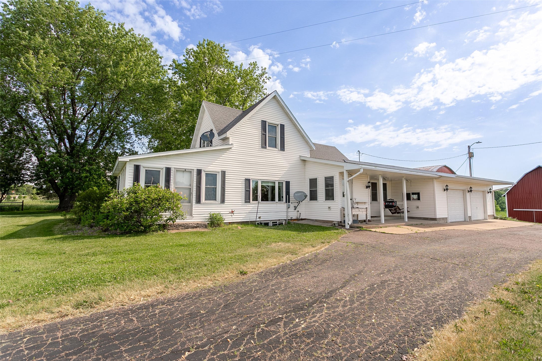 N14386 Townline Road Property Photo 2