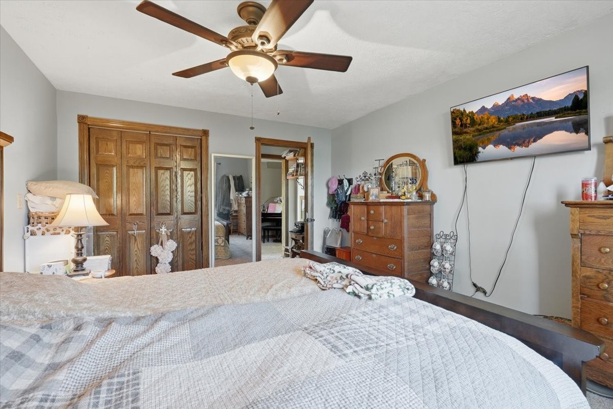 1112 245th Street Property Photo 15