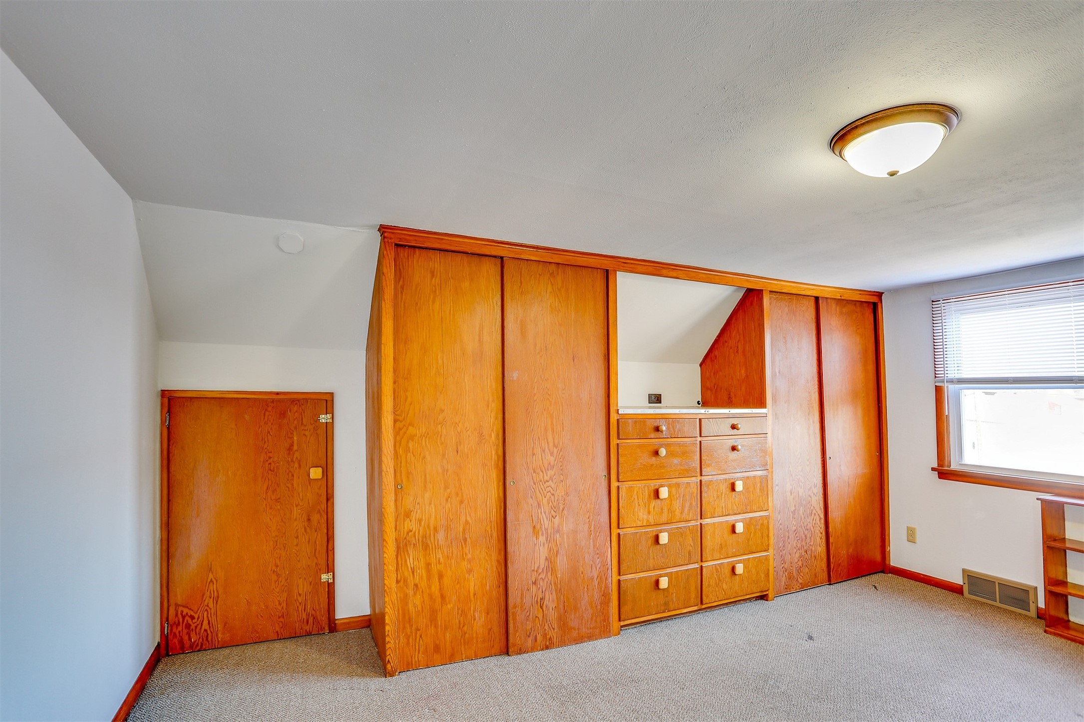 310 Fillmore Street Property Photo 40