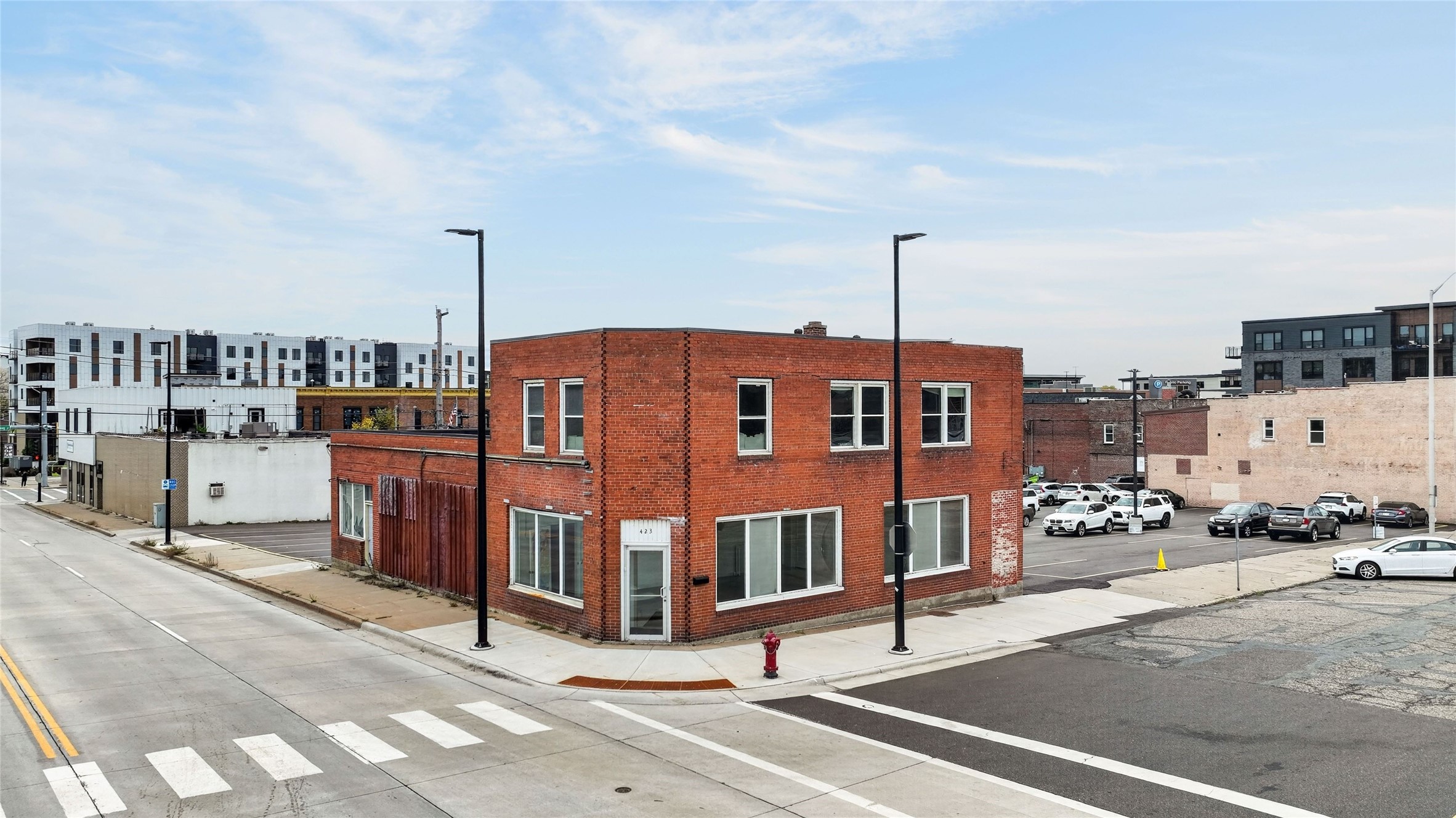 423 Wisconsin Street Property Photo 3