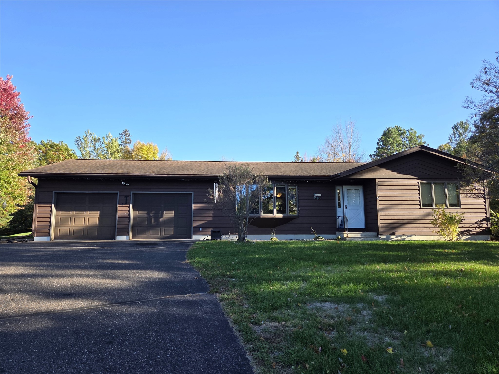 725 W Olson Drive Property Photo 1
