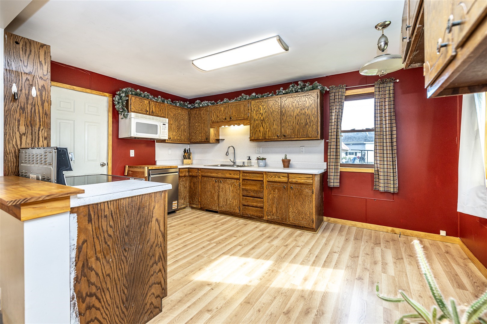 103 Polleys Street Property Photo 3