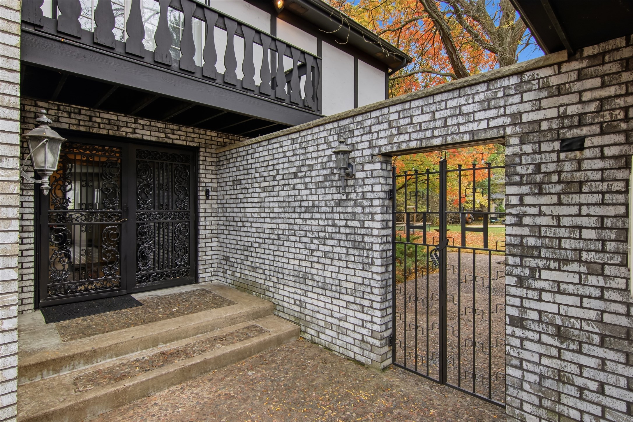 341 W Hamilton Avenue Property Photo 3