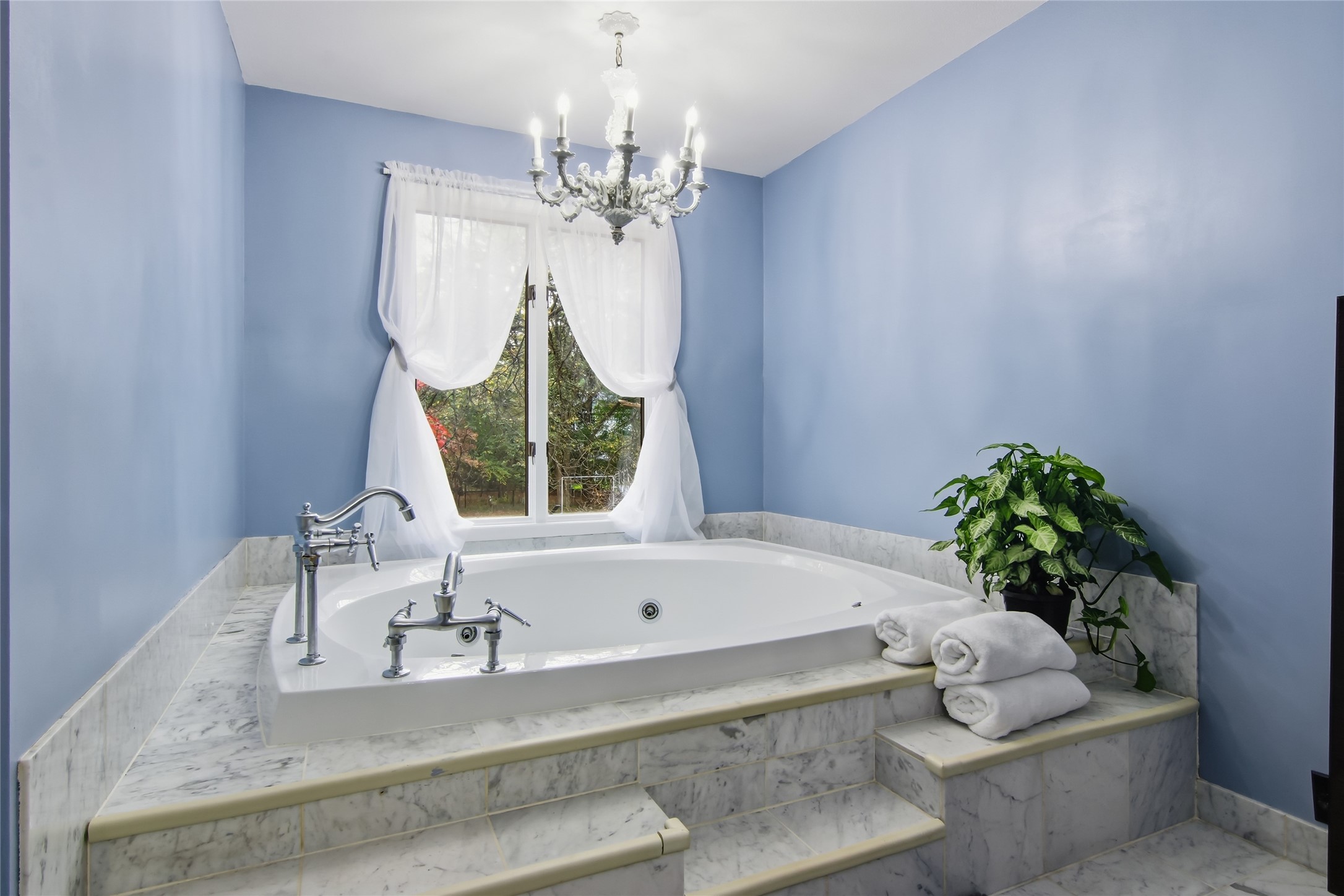 341 W Hamilton Avenue Property Photo 17