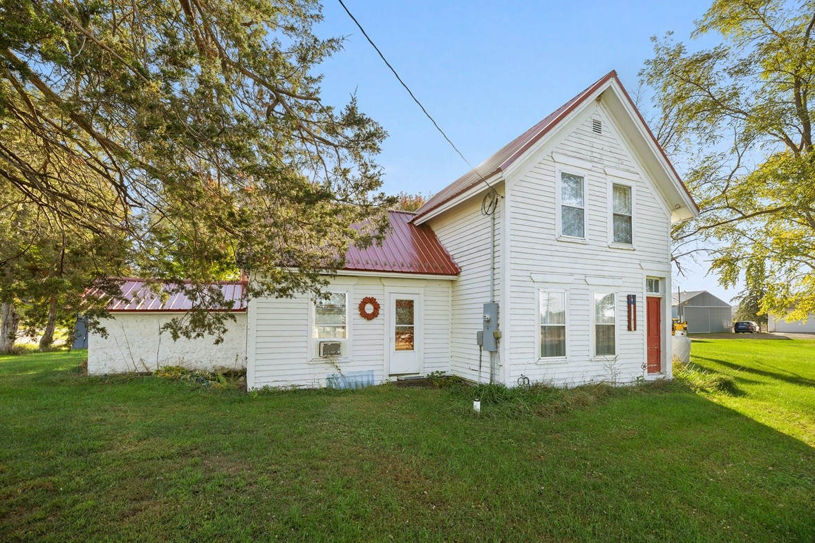 W2393 County Road K Property Photo 1