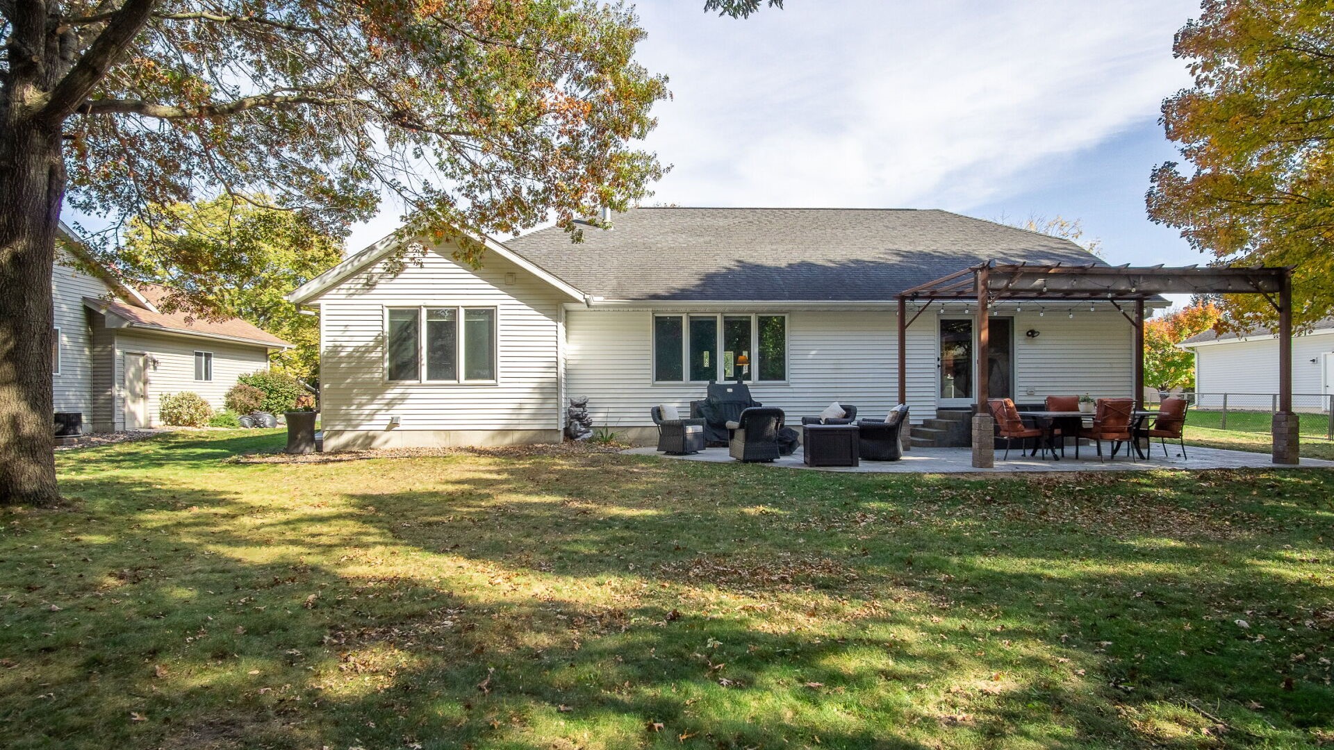 2922 Wayland Court Property Photo 5