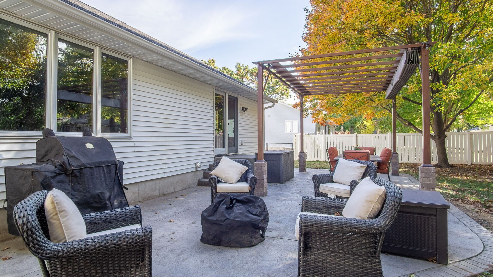 2922 Wayland Court Property Photo 6