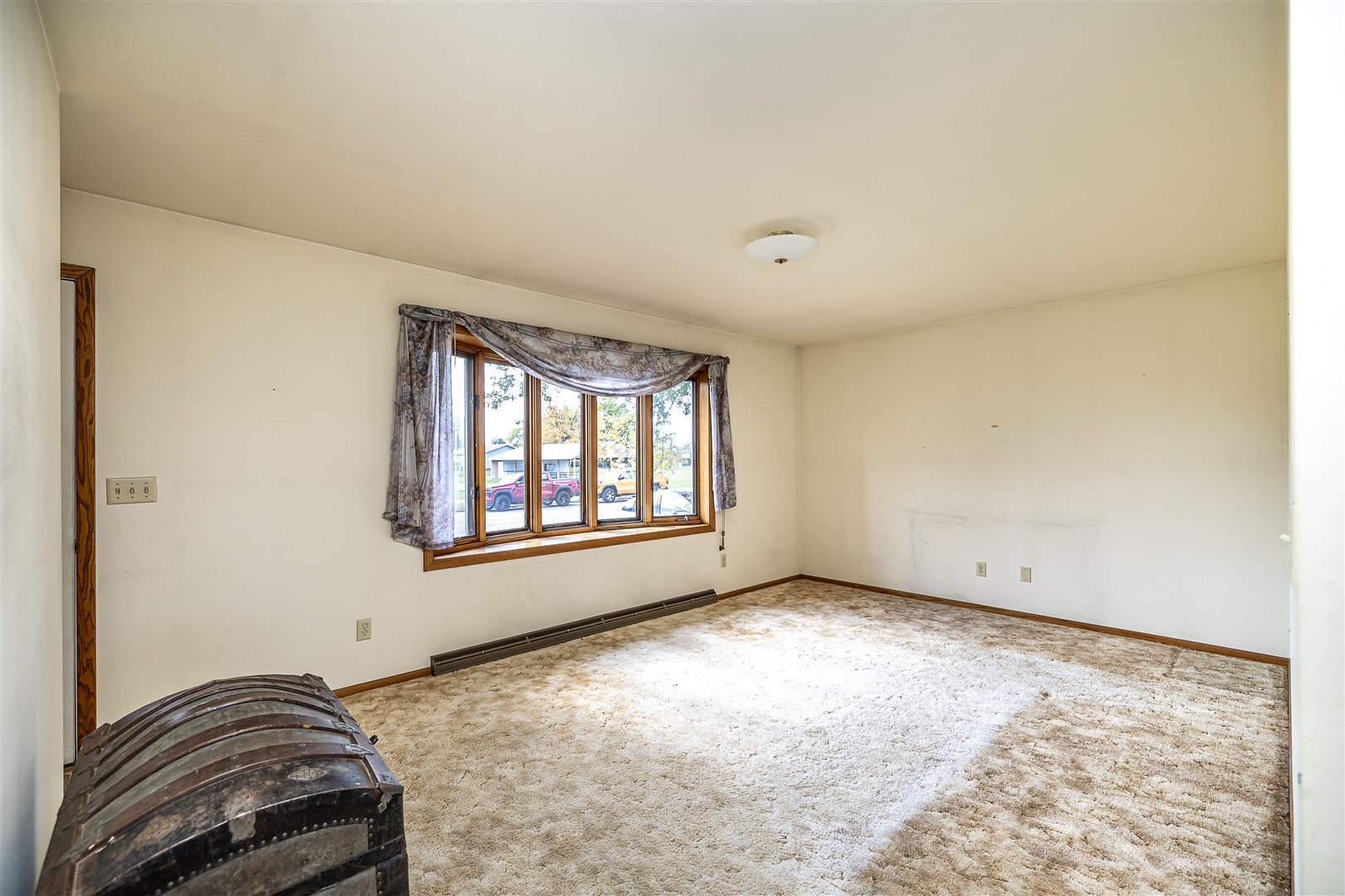 101 Hart Street Property Photo 6