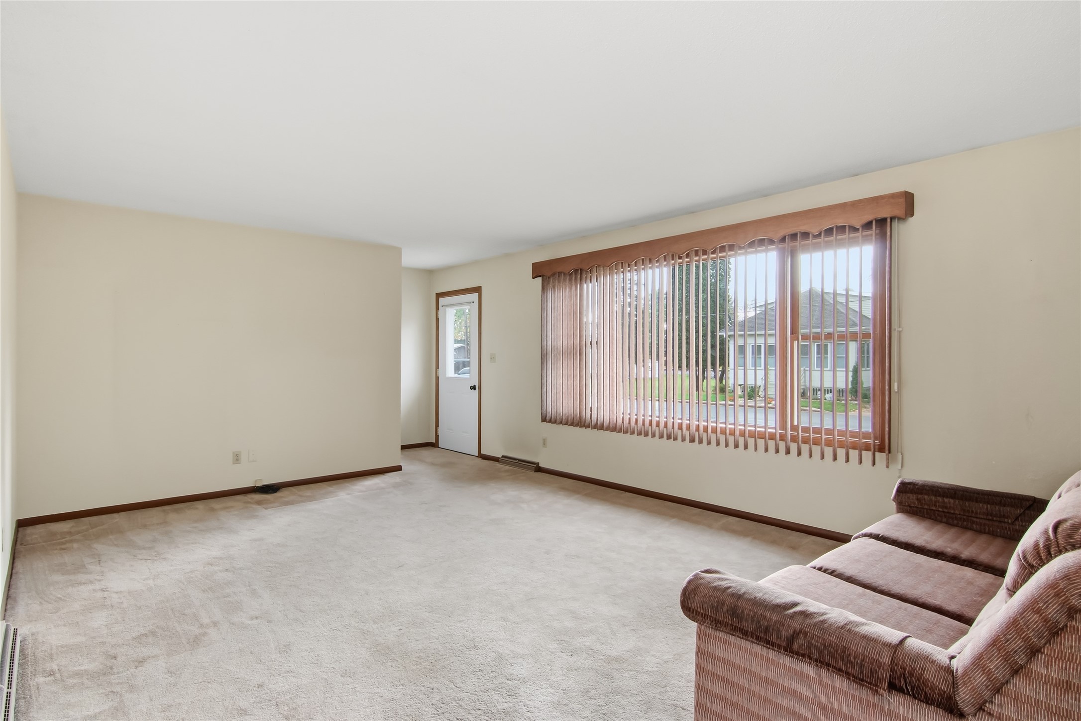 435 Main Street Property Photo 13
