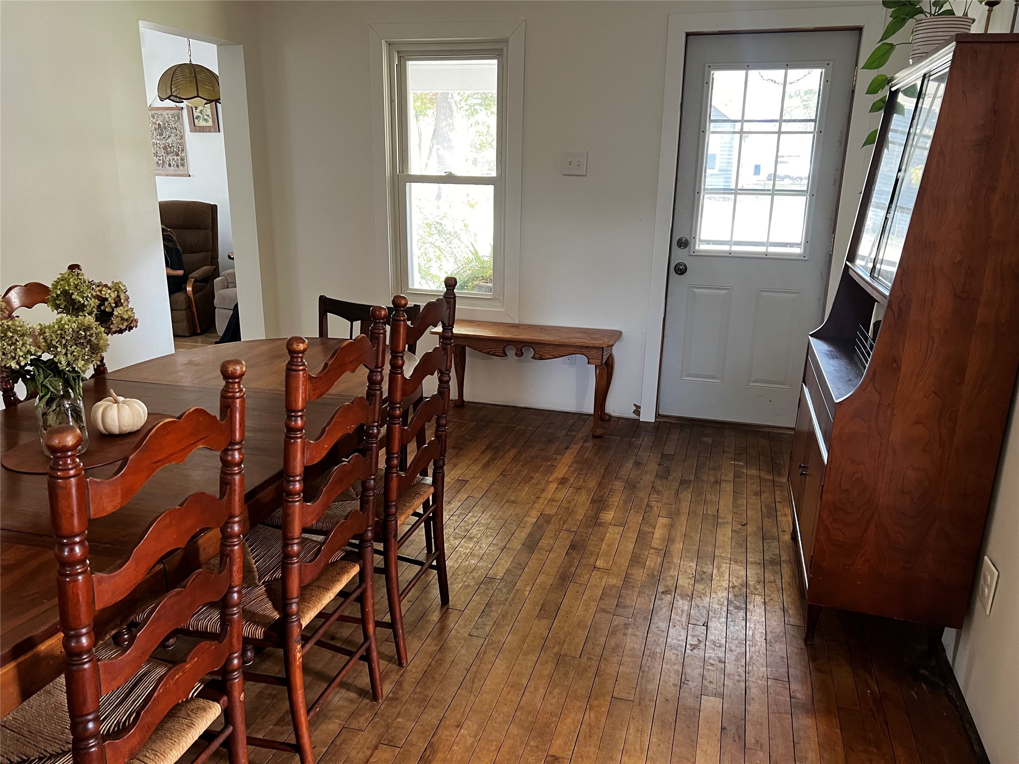 1225 5th Street Property Photo 3