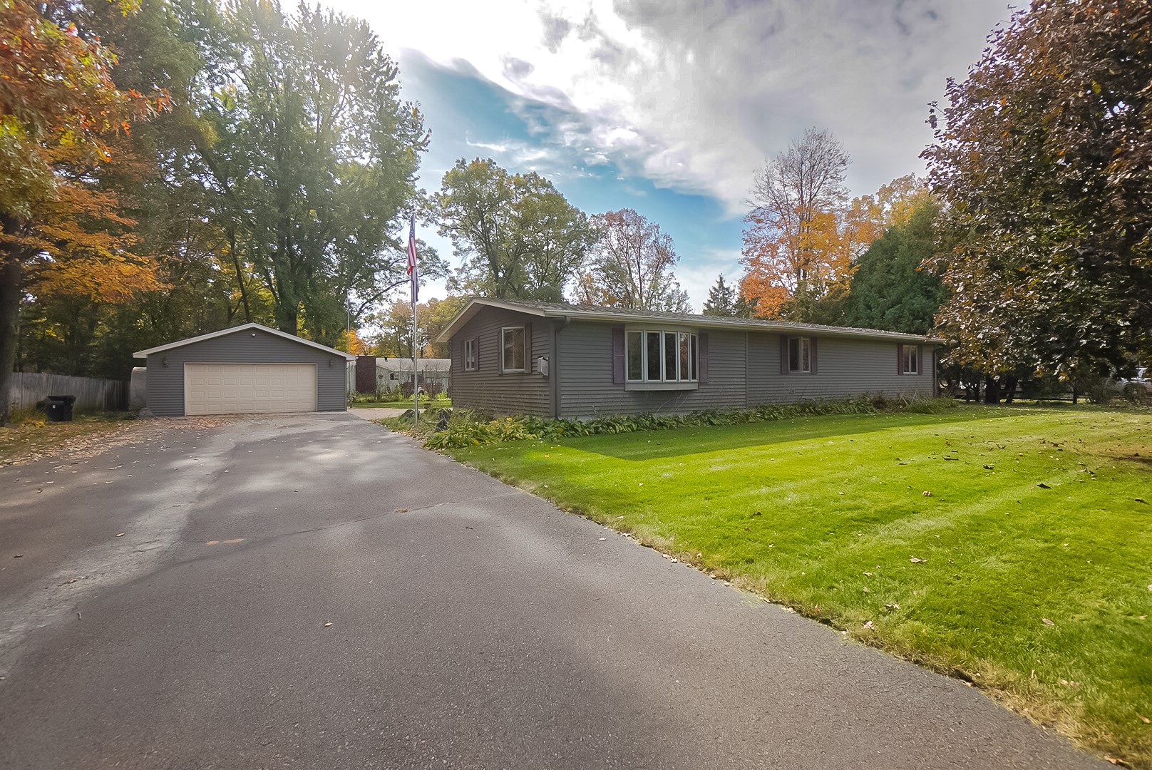17081 County Highway X Property Photo 1