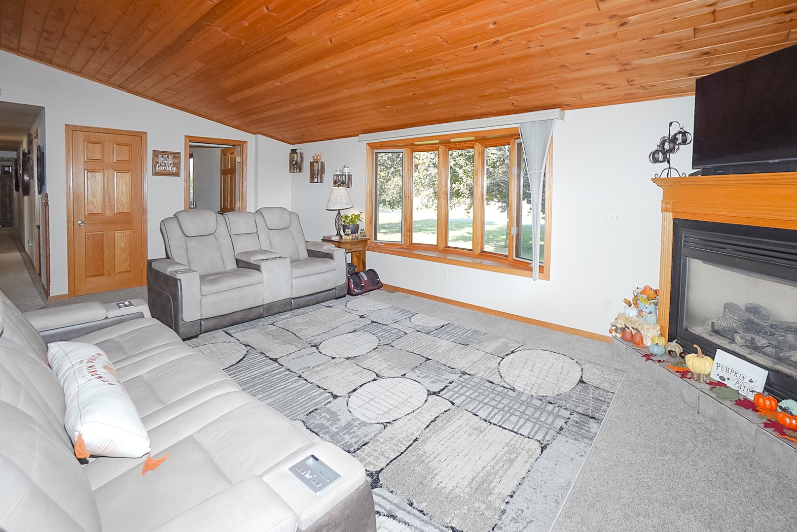 17081 County Highway X Property Photo 4