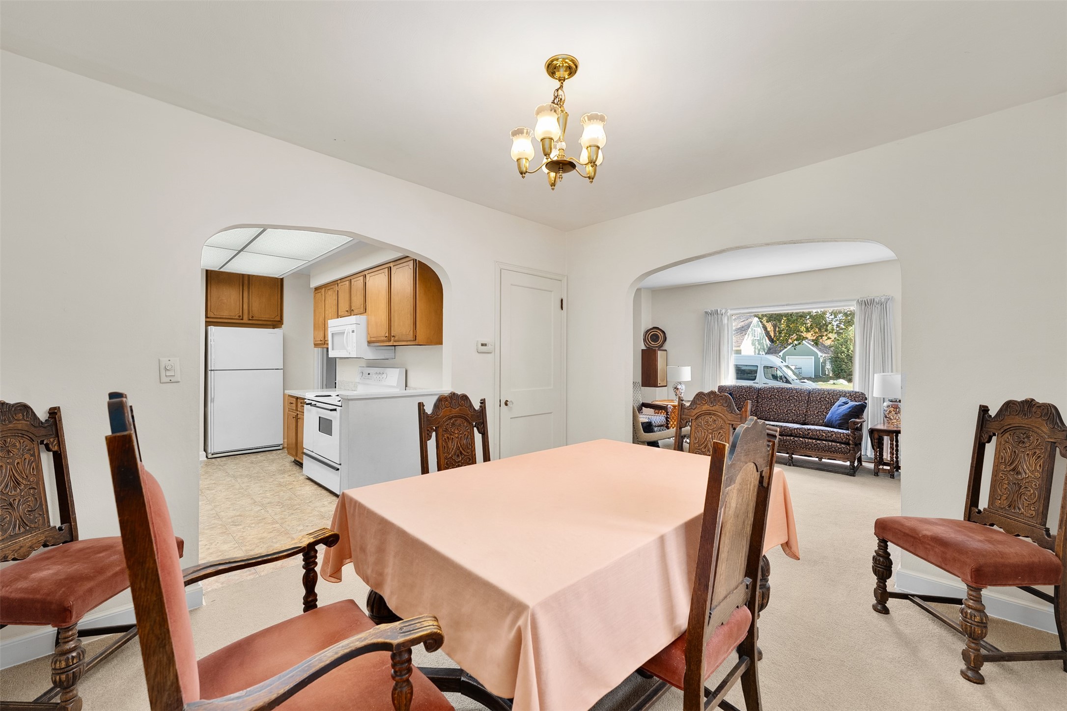 234 W Lexington Boulevard Property Photo 10