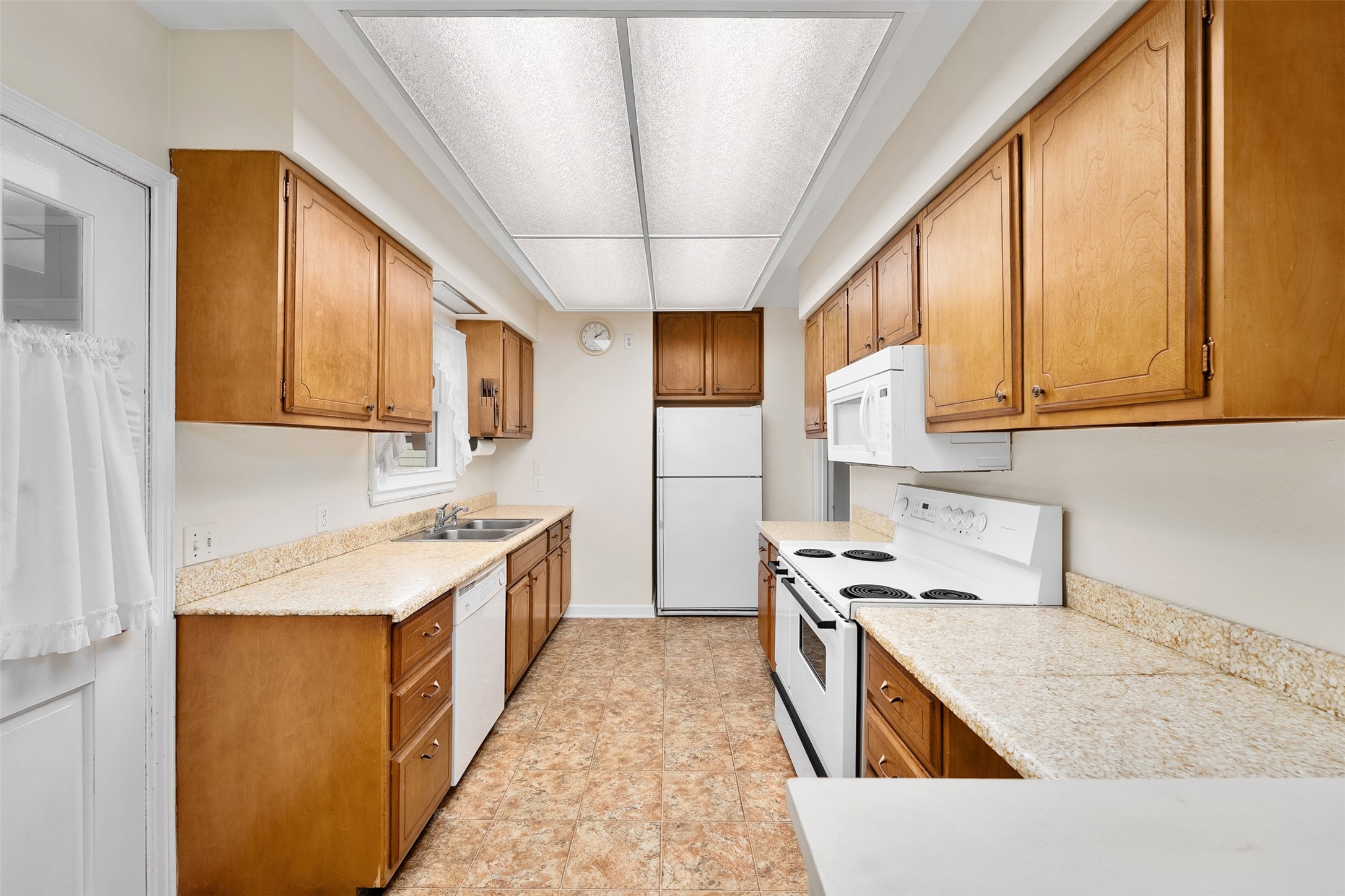 234 W Lexington Boulevard Property Photo 11