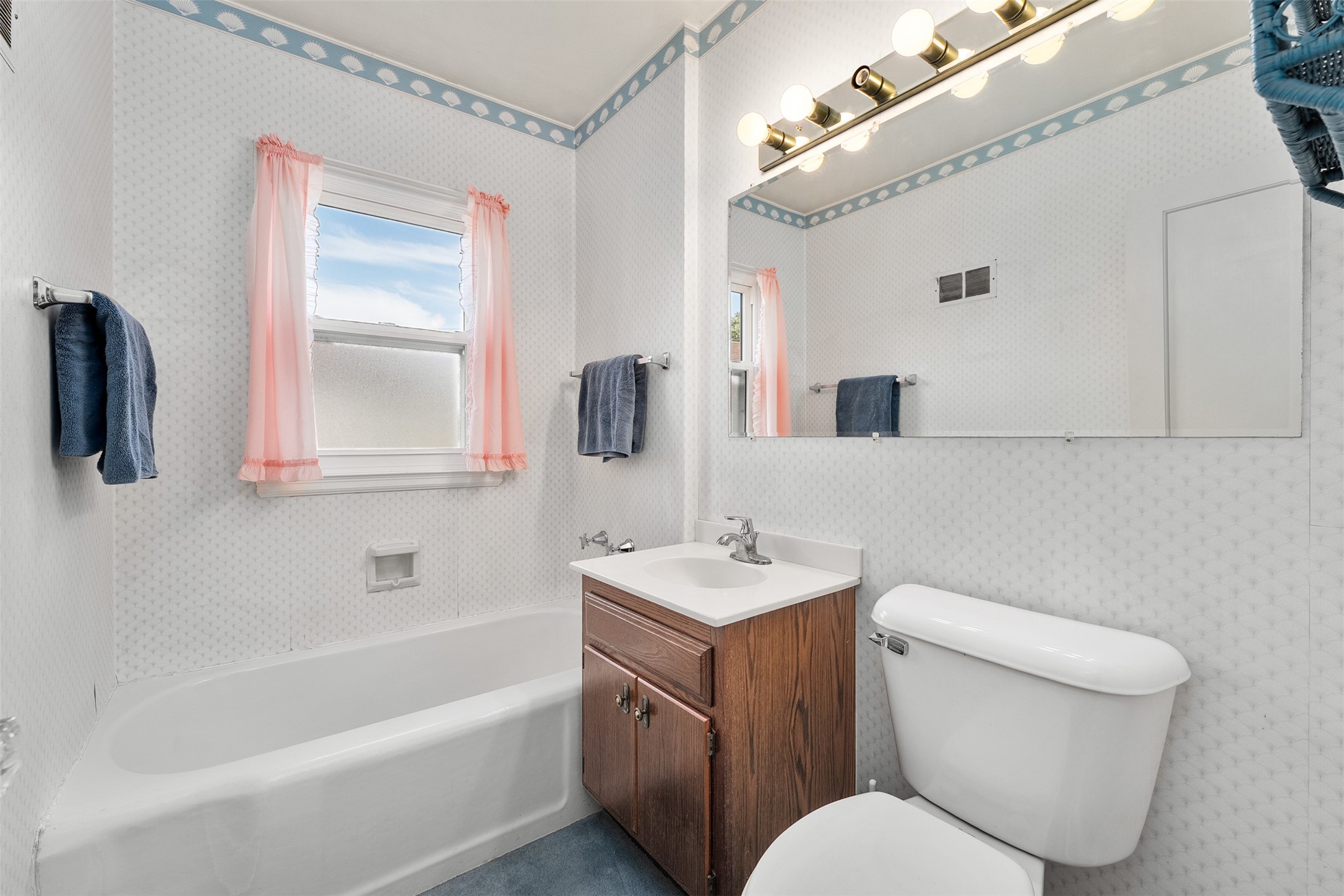 234 W Lexington Boulevard Property Photo 18
