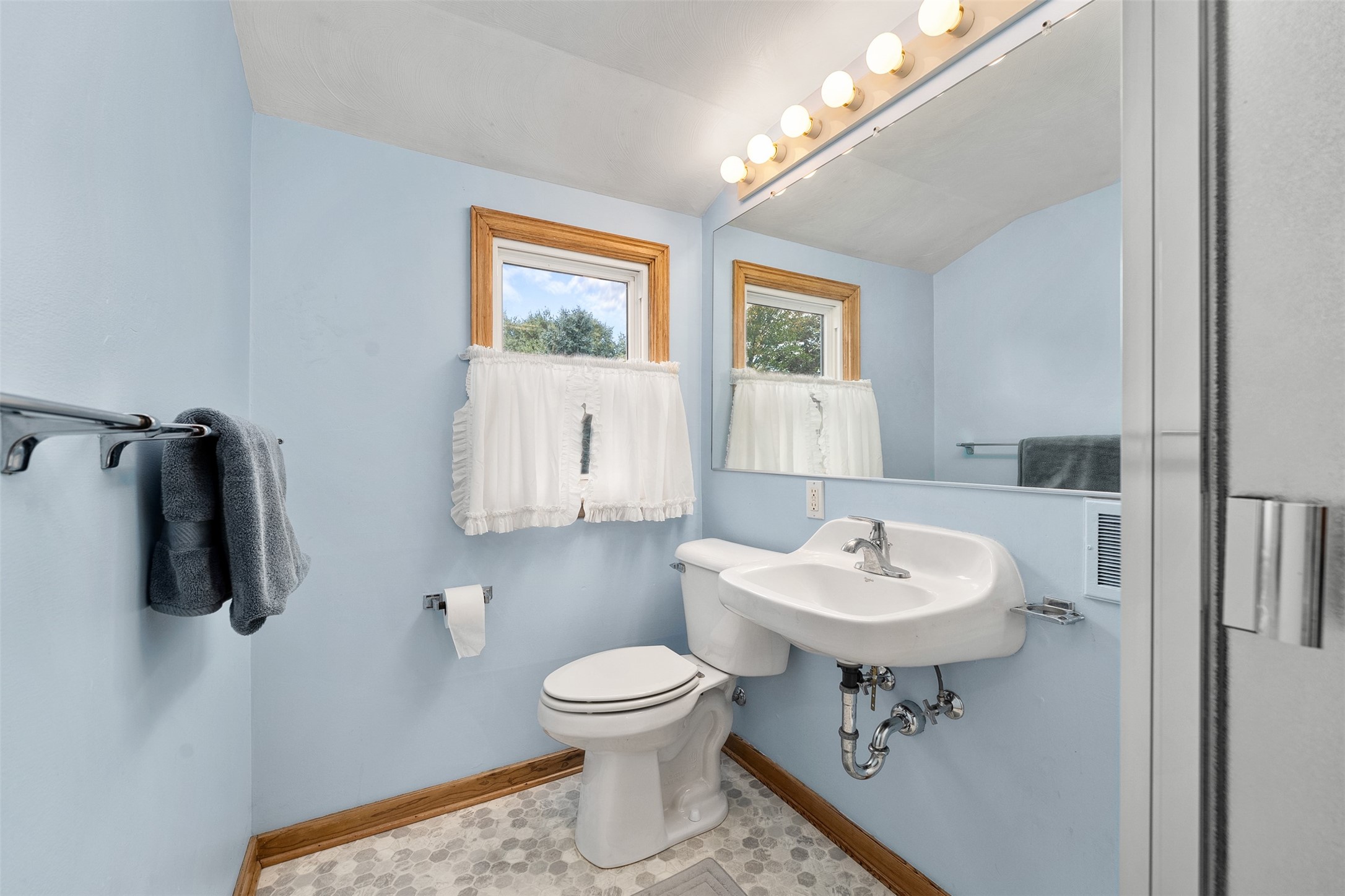 234 W Lexington Boulevard Property Photo 24