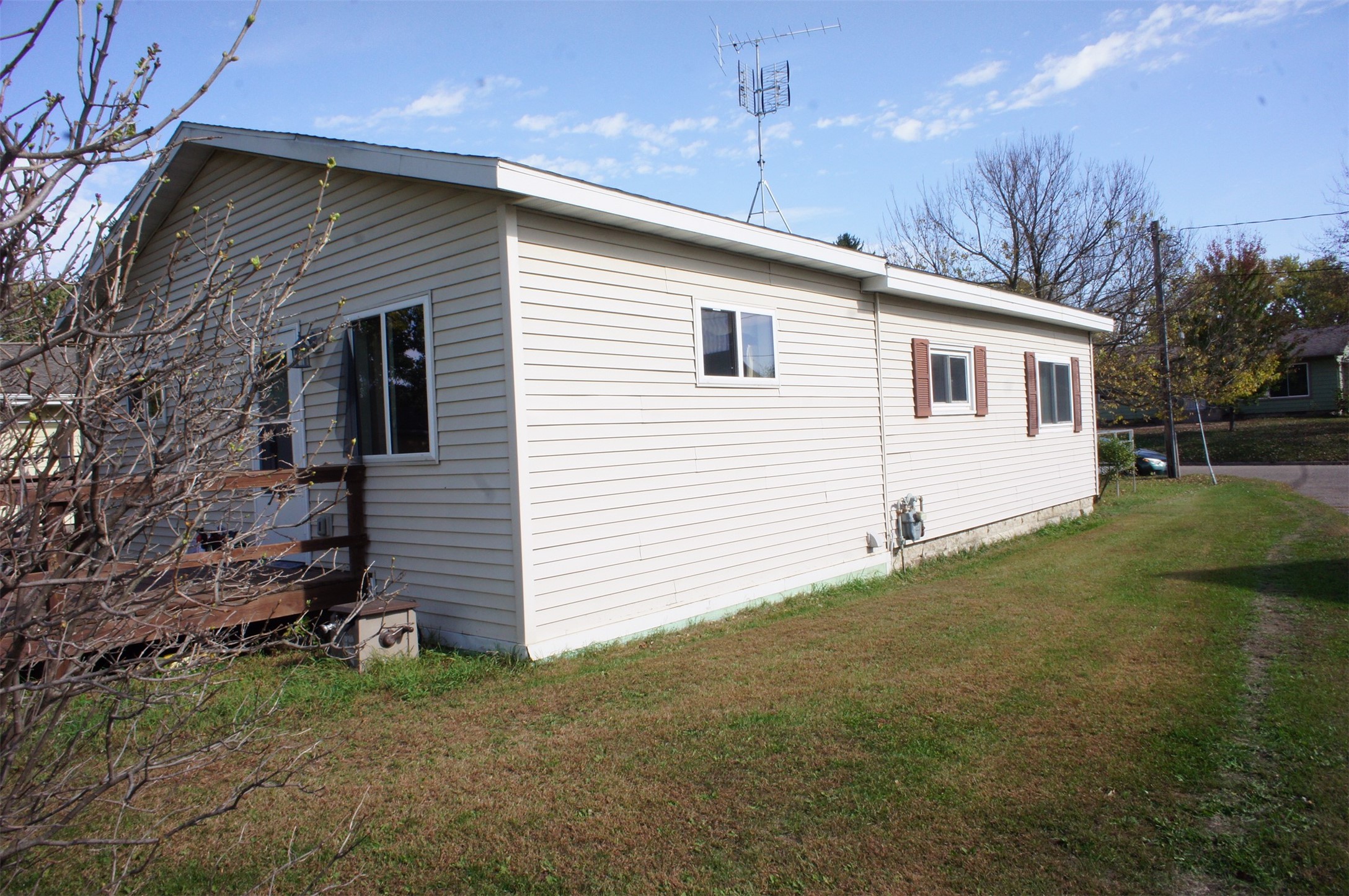 359 S State Street Property Photo 4