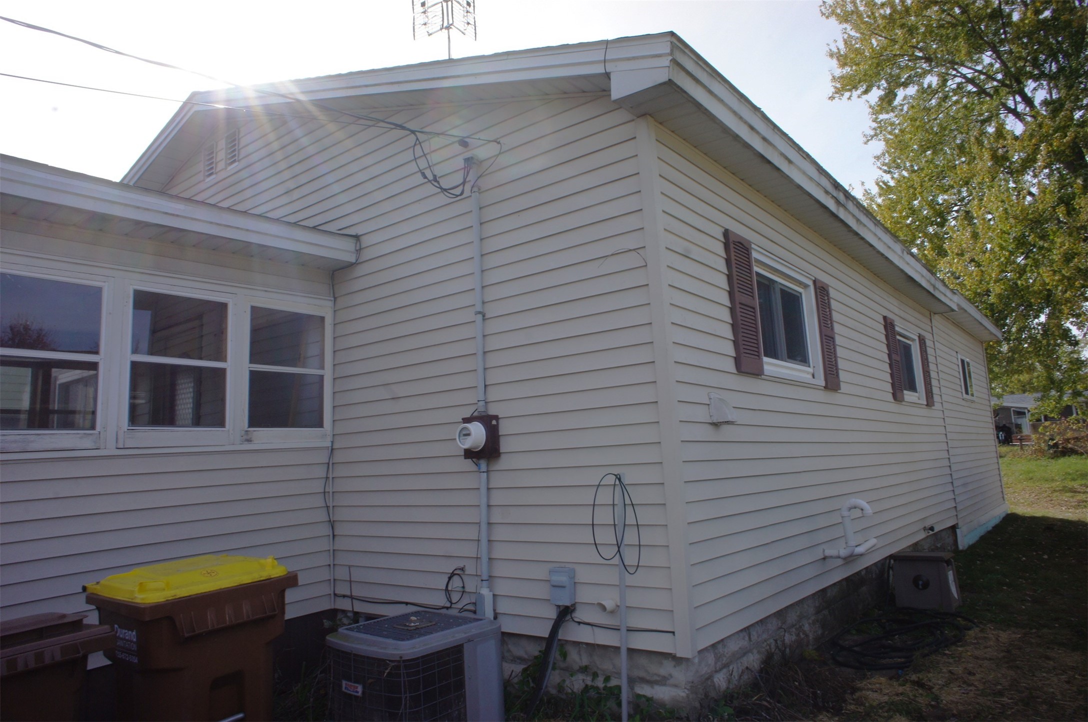 359 S State Street Property Photo 5