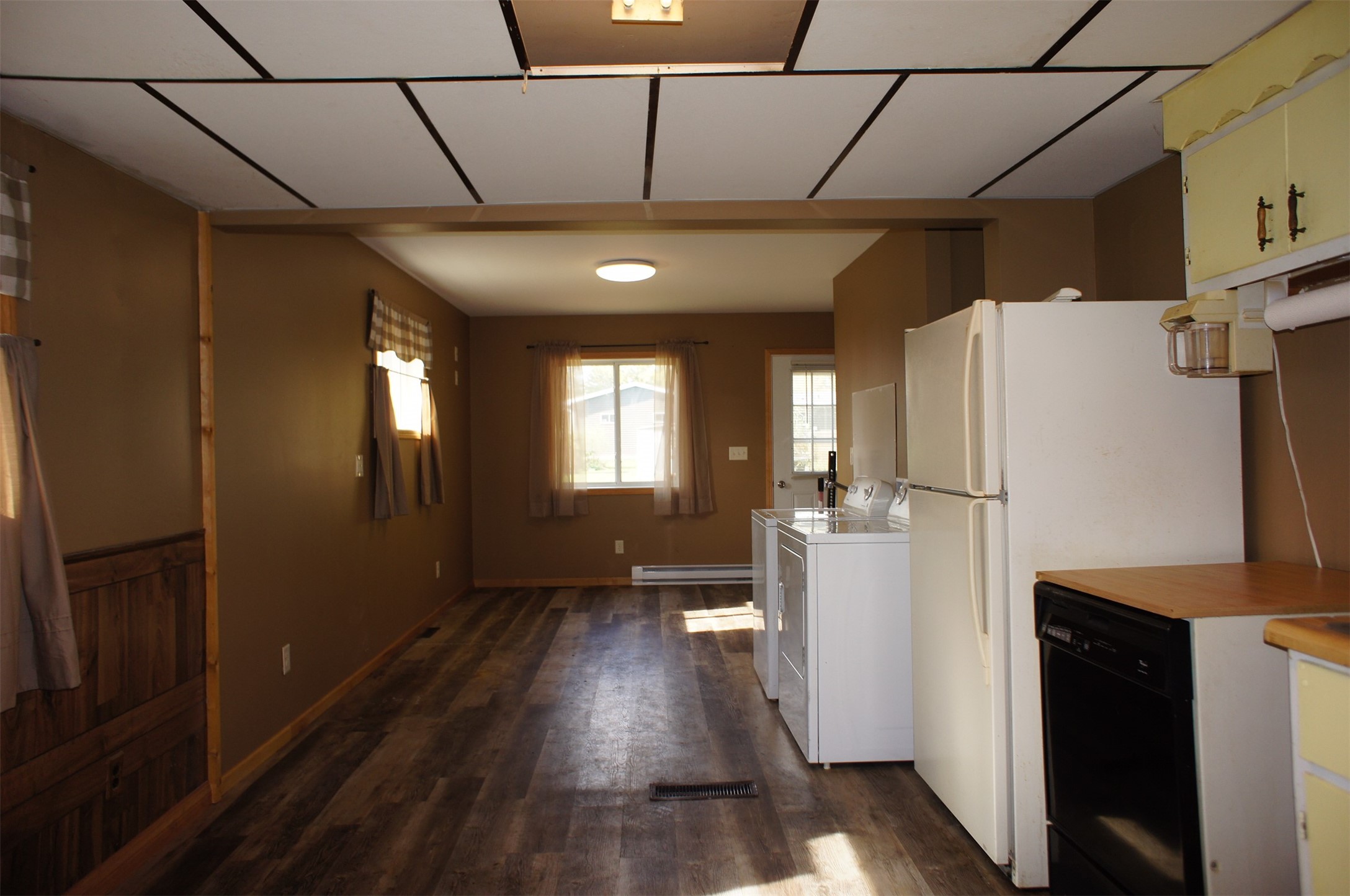 359 S State Street Property Photo 13