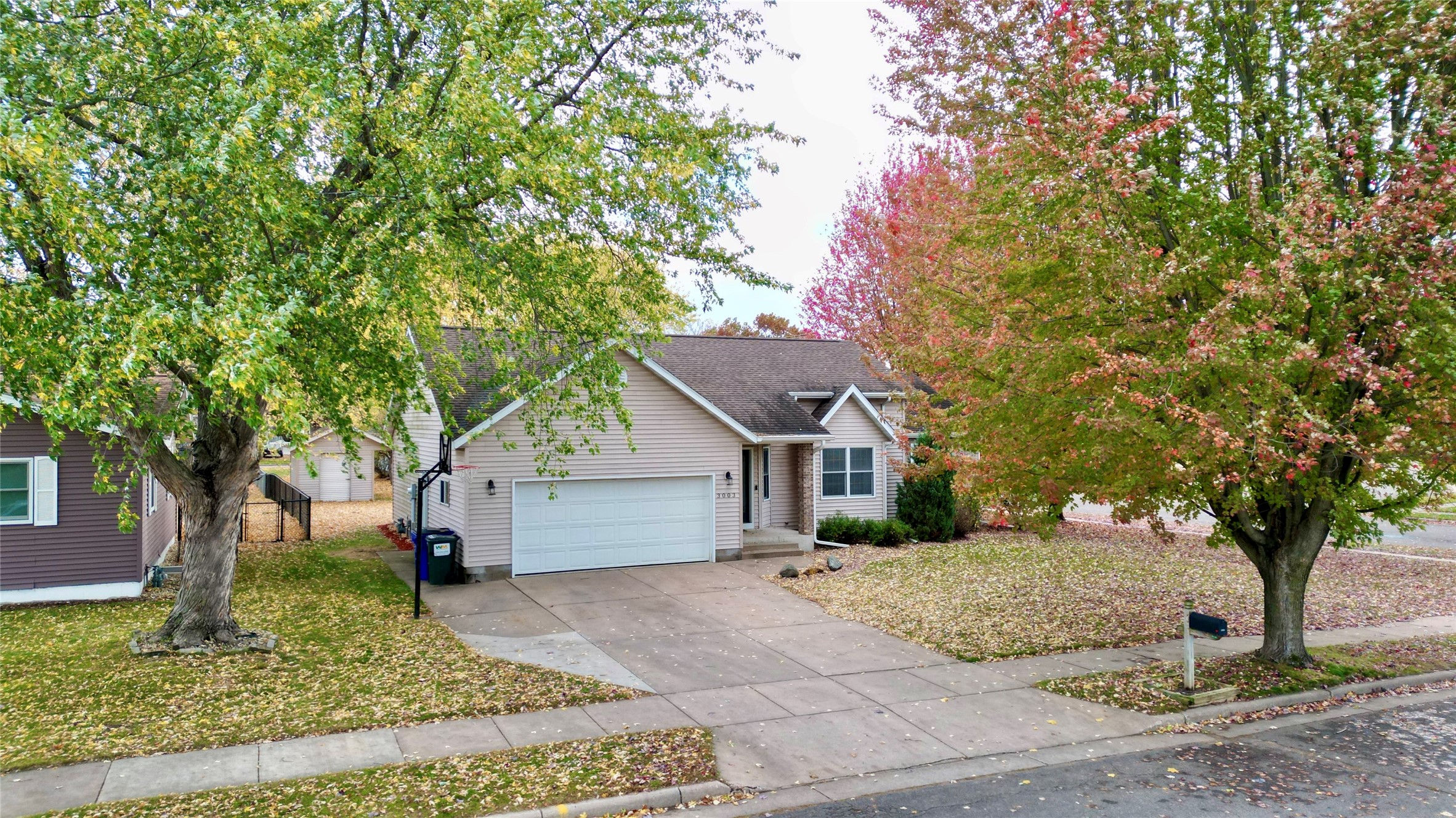 3003 Green View Drive Property Photo 3