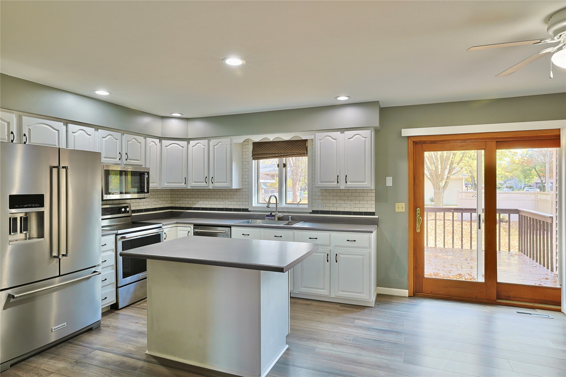 3003 Green View Drive Property Photo 14