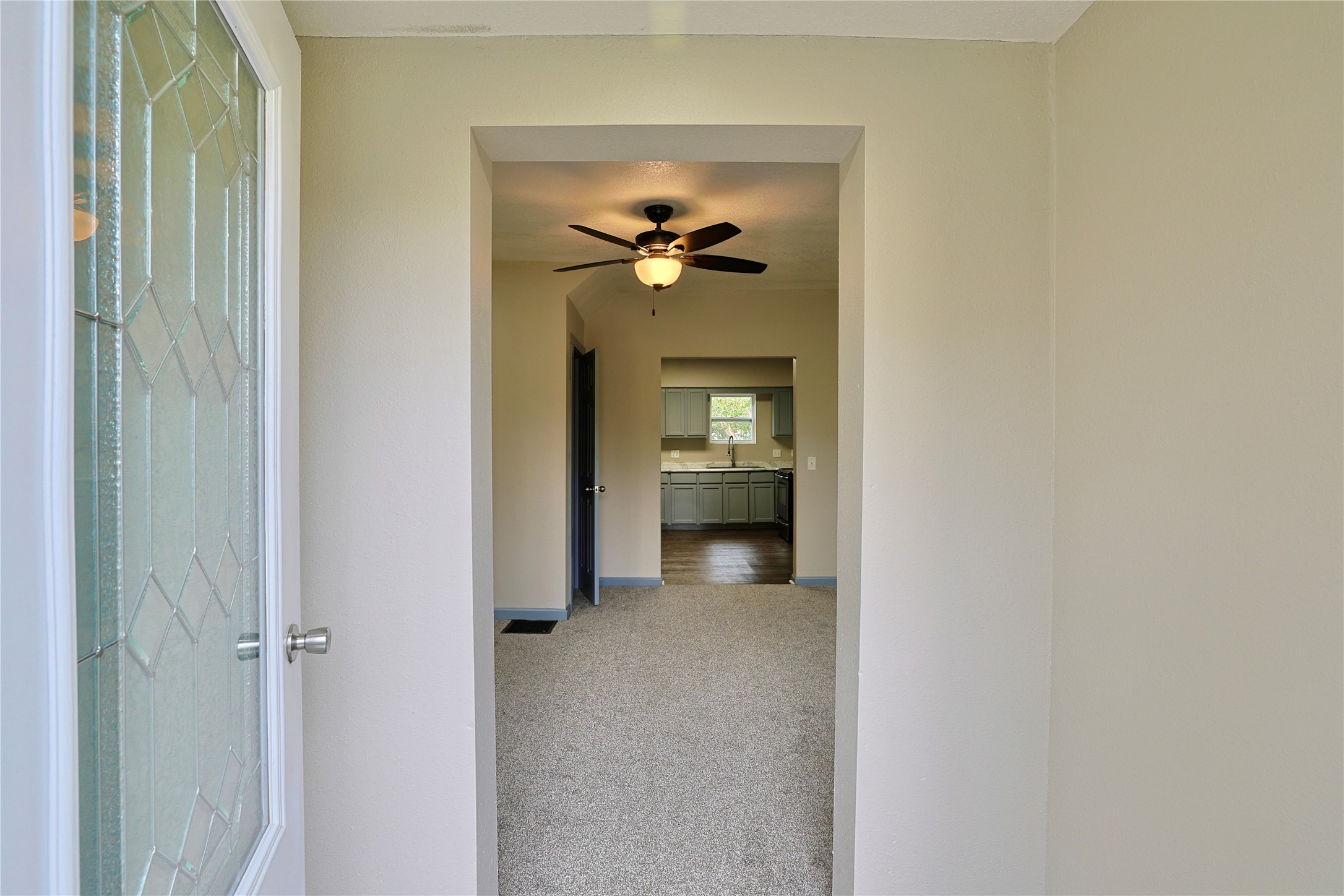 107 4th Street W Property Photo 4