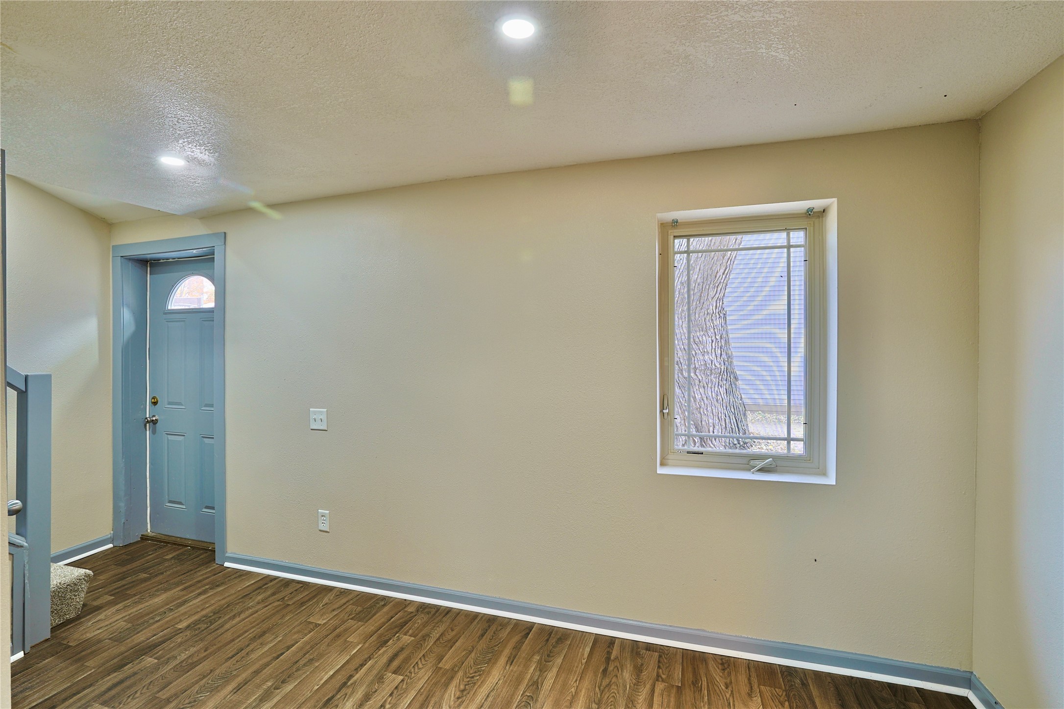 107 4th Street W Property Photo 14